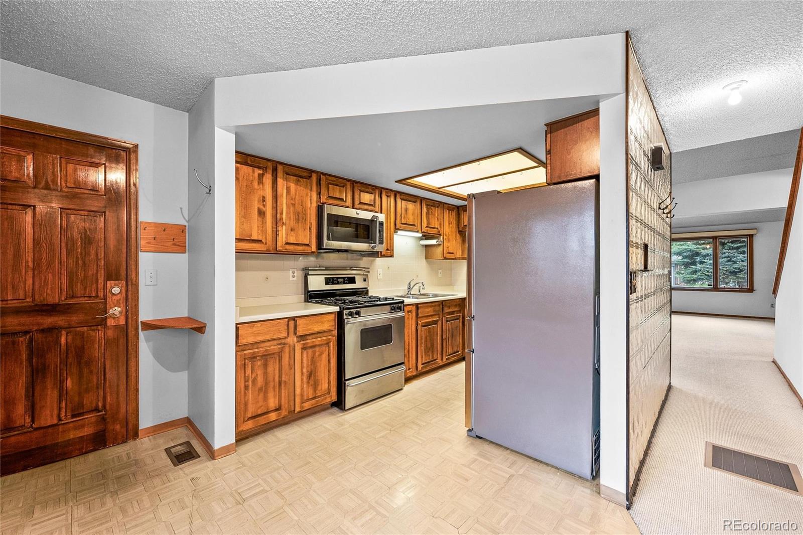 MLS Image #3 for 156  xenon street,lakewood, Colorado