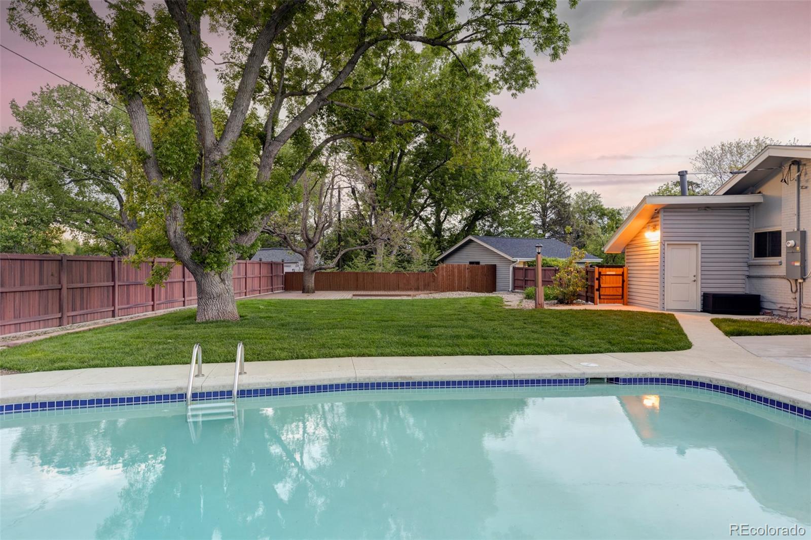 MLS Image #17 for 1051 s geneva ,denver, Colorado