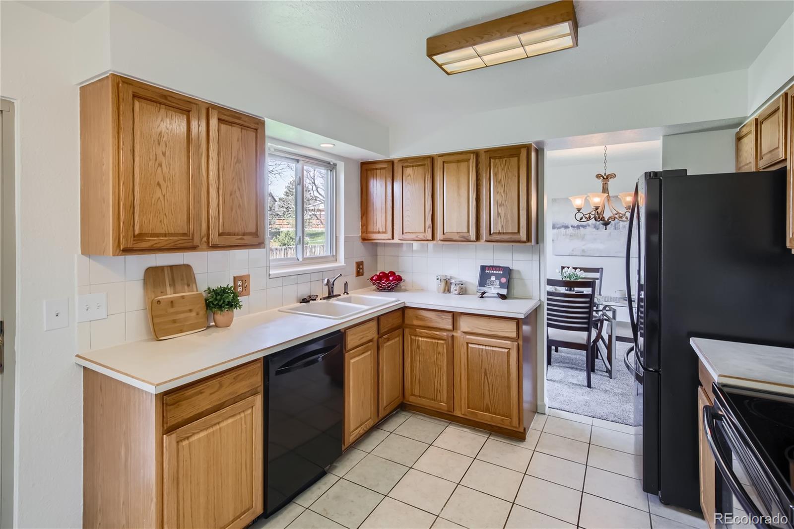 MLS Image #6 for 9364 w capri avenue,littleton, Colorado