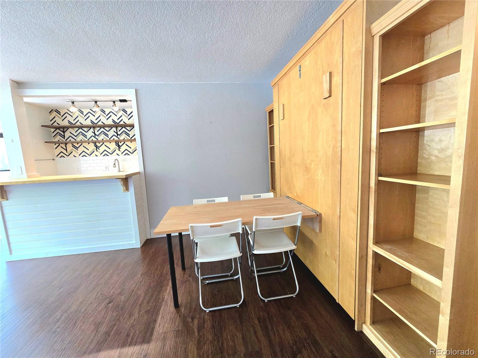 MLS Image #18 for 1196 n grant street 112,denver, Colorado