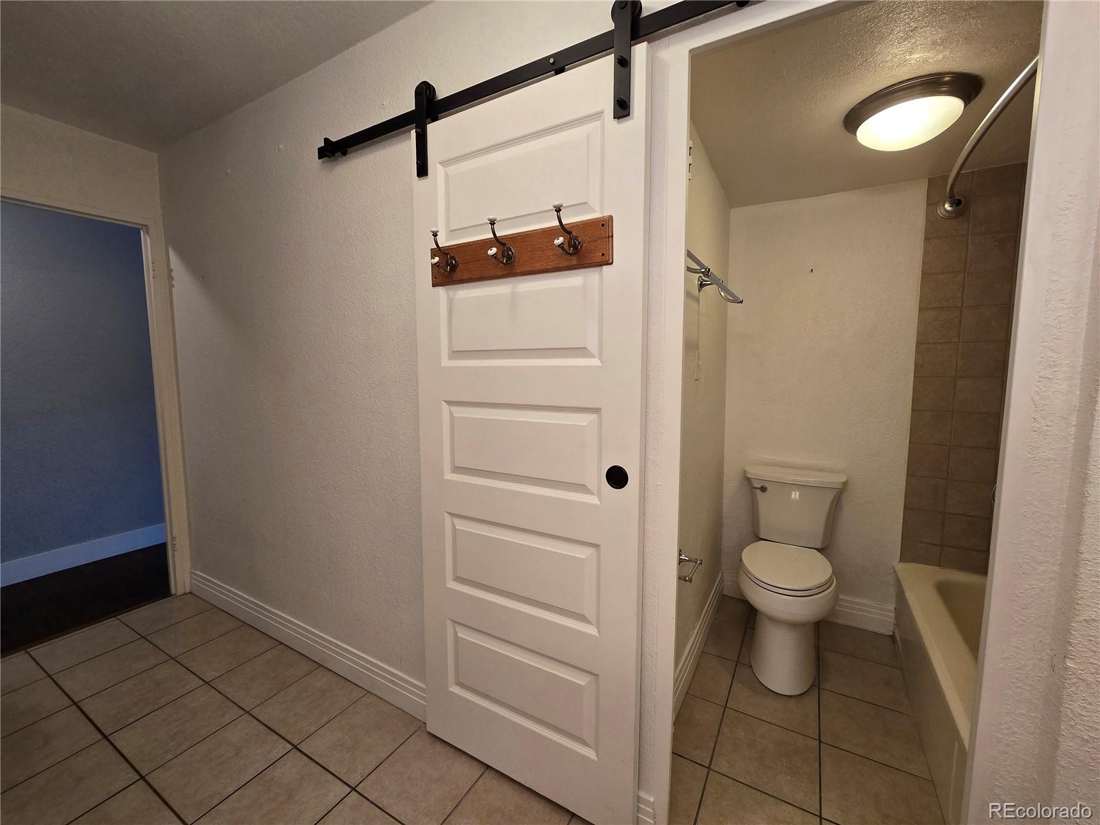 MLS Image #22 for 1196 n grant street 112,denver, Colorado
