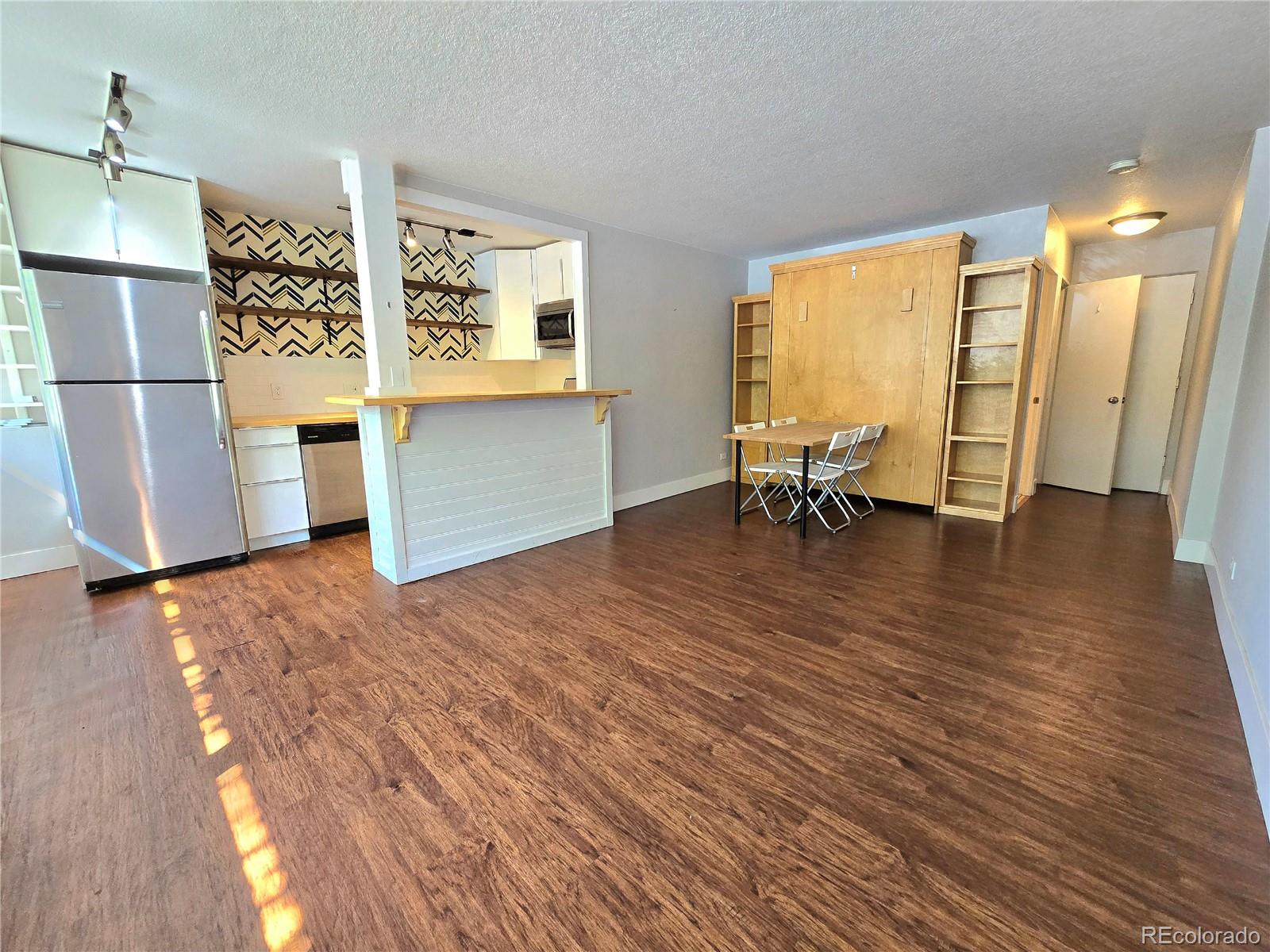 MLS Image #3 for 1196 n grant street 112,denver, Colorado