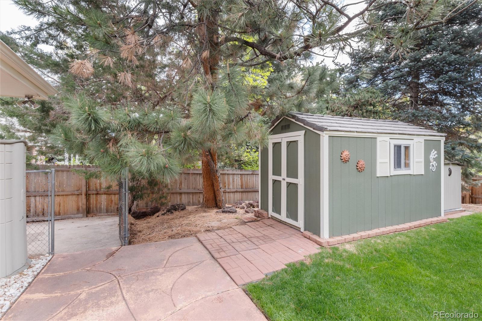 MLS Image #30 for 3984 s niagara way,denver, Colorado