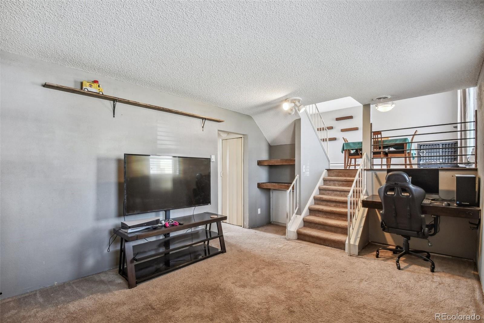 MLS Image #4 for 10928  grange creek drive,thornton, Colorado