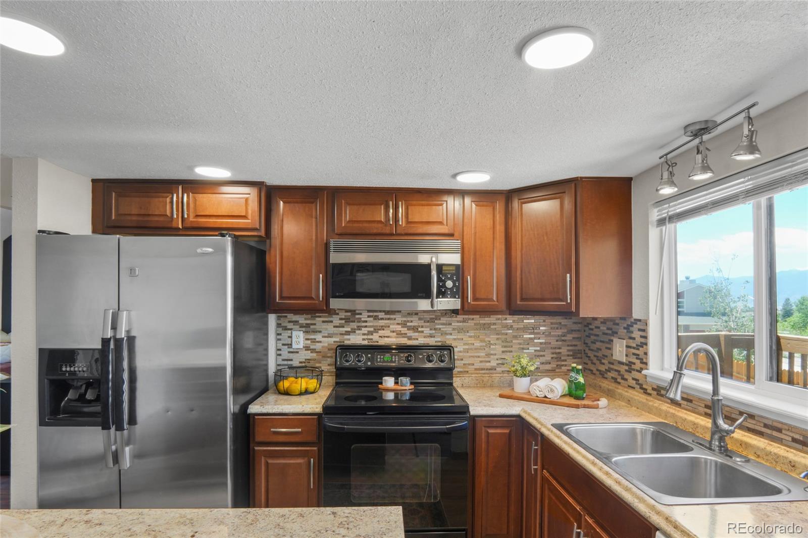 MLS Image #11 for 8010  essington drive,colorado springs, Colorado