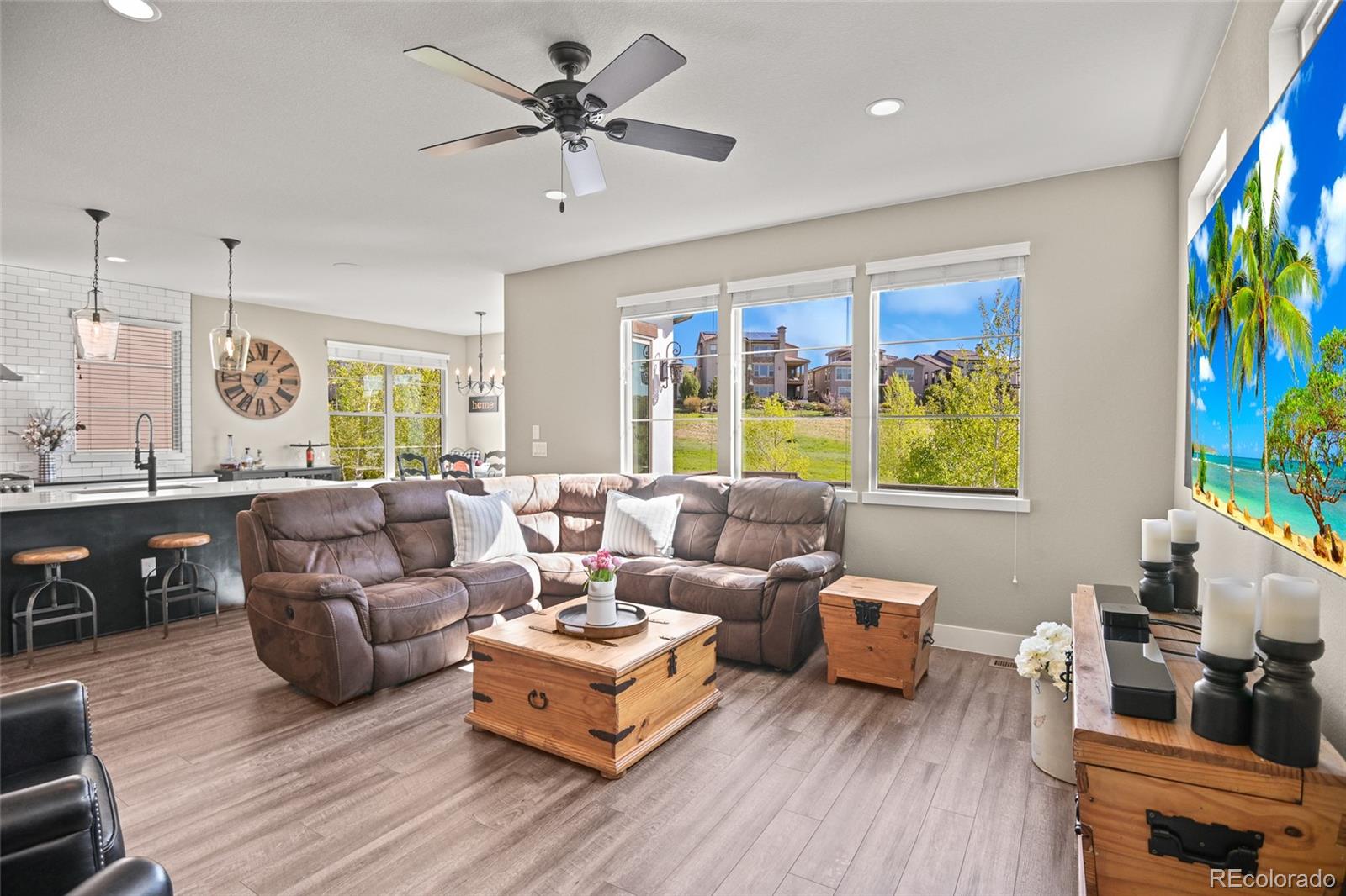 MLS Image #15 for 2572 s norse court,lakewood, Colorado