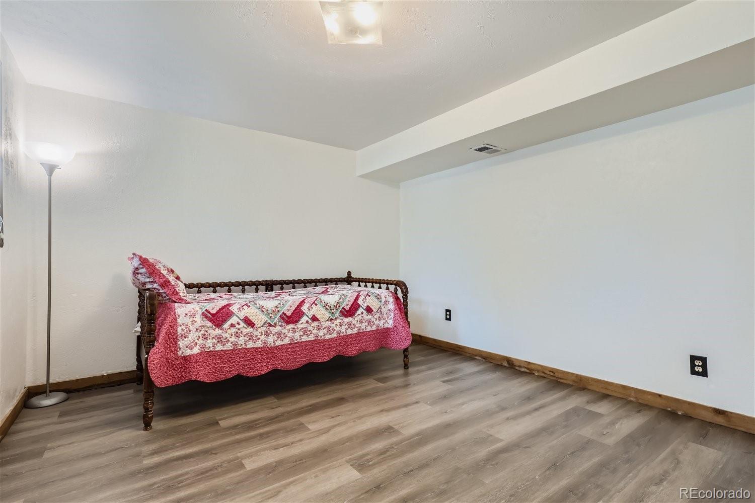 MLS Image #23 for 2174 s lewiston street,aurora, Colorado