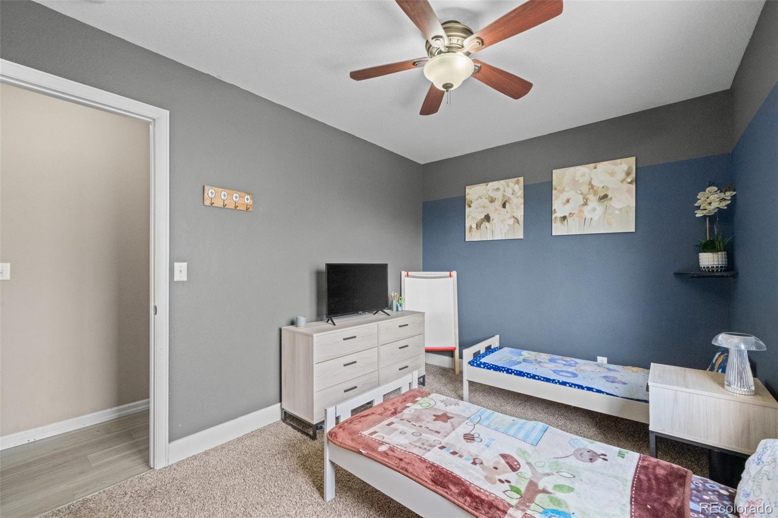 MLS Image #31 for 18614 e 43rd place,denver, Colorado