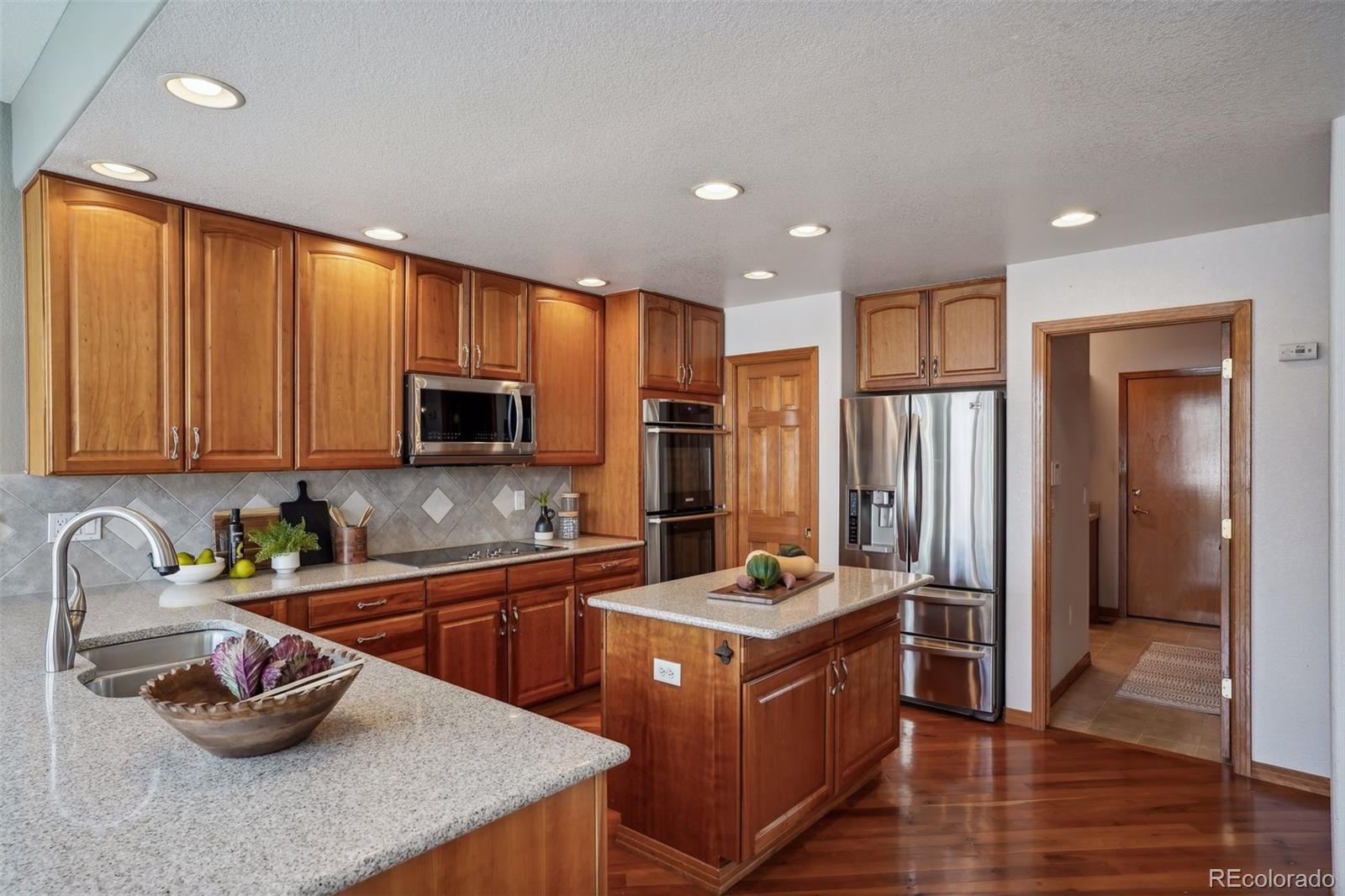 MLS Image #12 for 8242  xenophon court,arvada, Colorado