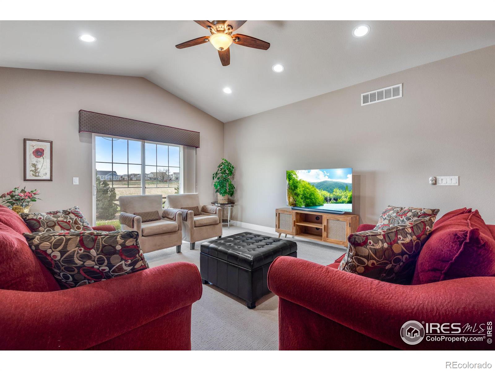 MLS Image #11 for 1176  village circle,erie, Colorado