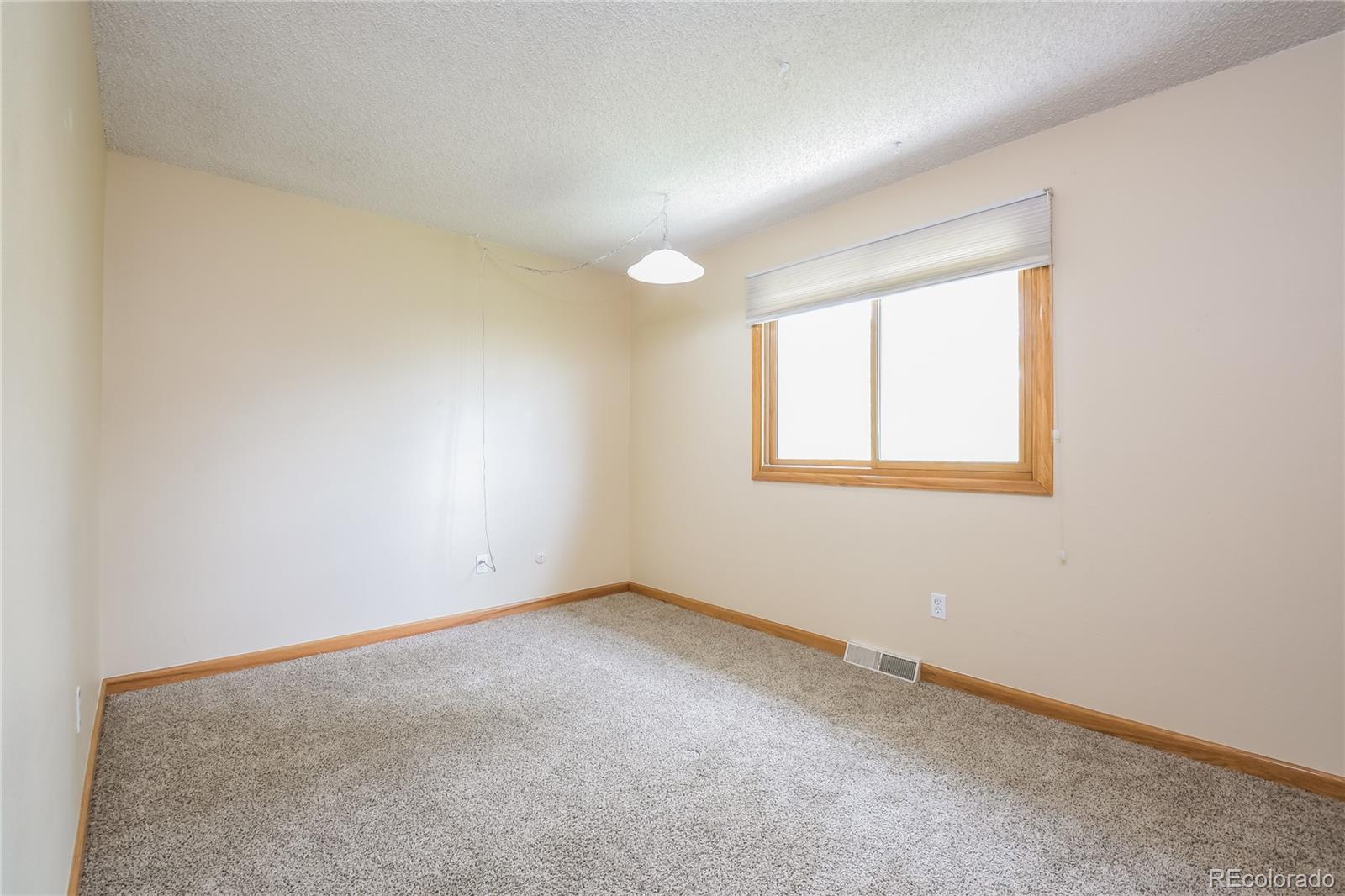 MLS Image #14 for 2076 s rifle street,aurora, Colorado