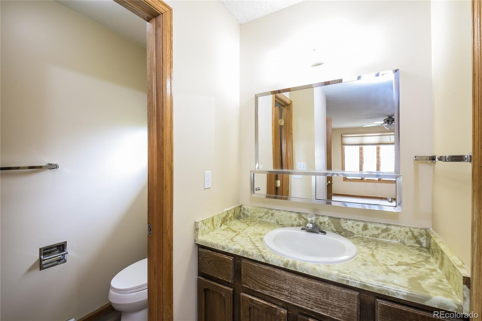 MLS Image #18 for 2076 s rifle street,aurora, Colorado