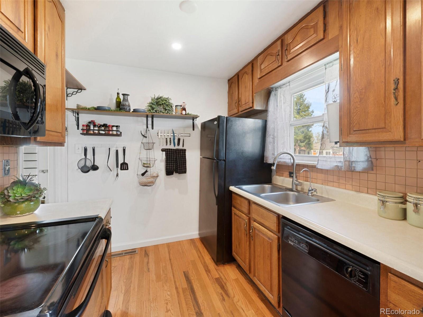 MLS Image #8 for 4325 s grant street,englewood, Colorado