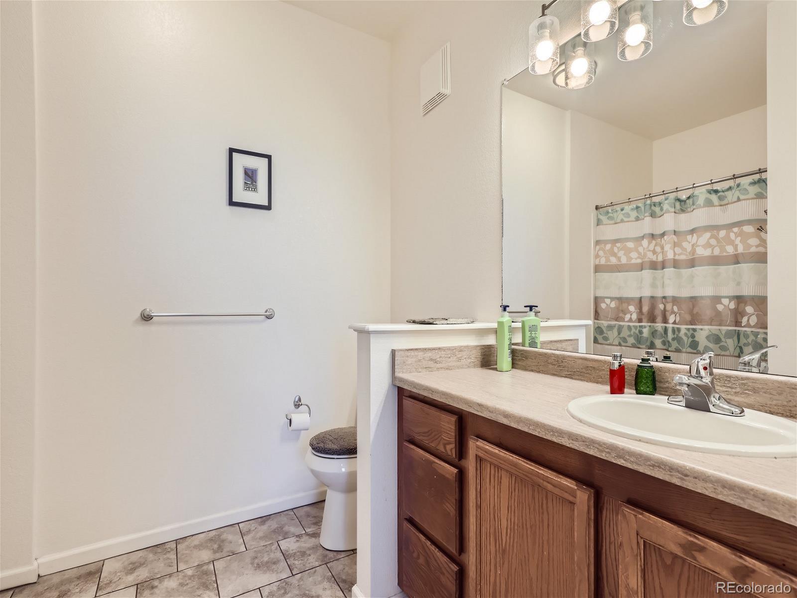 MLS Image #18 for 5705 n genoa way 204,aurora, Colorado