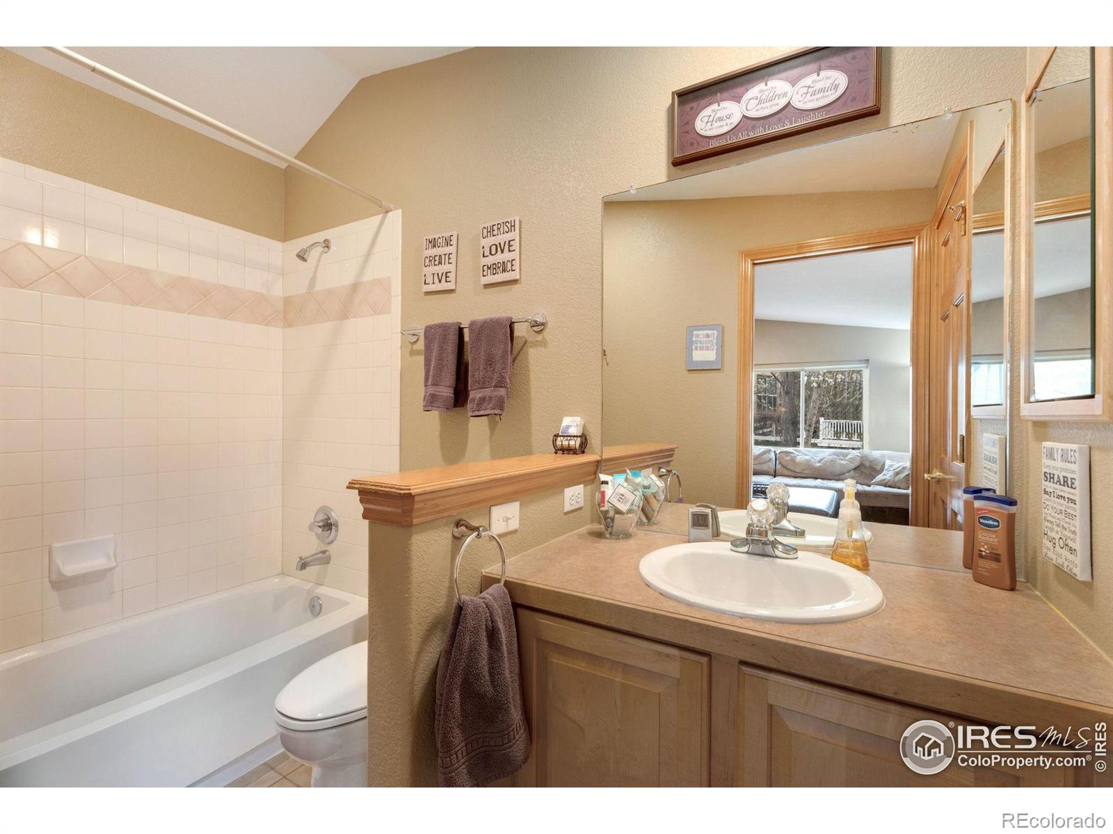 MLS Image #13 for 905  little leaf court,longmont, Colorado