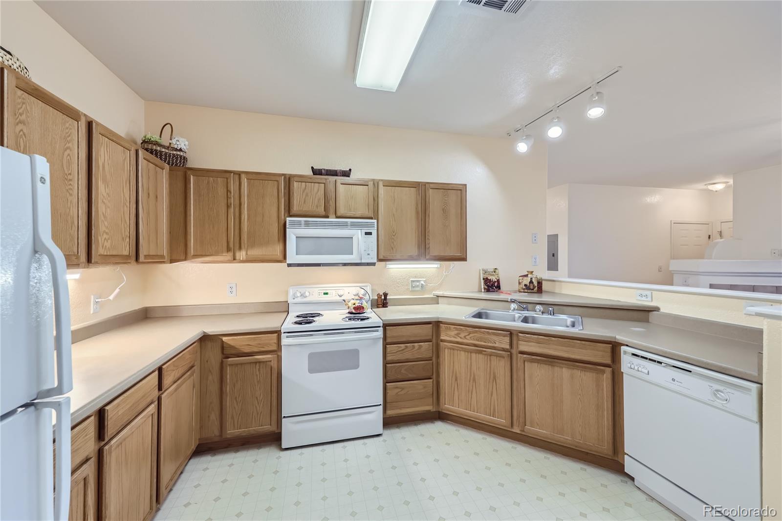 MLS Image #9 for 3260 e 103rd place,thornton, Colorado