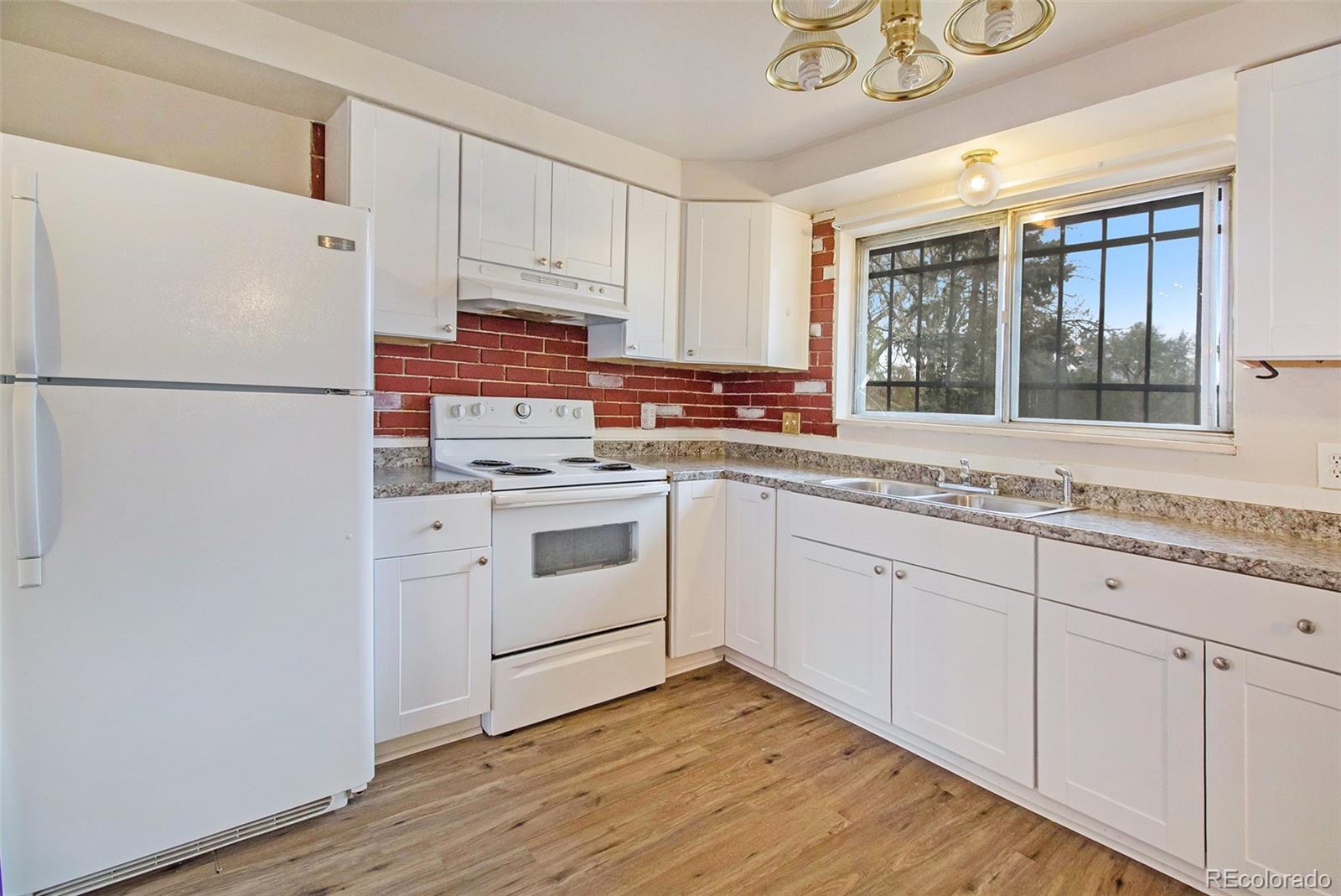 MLS Image #5 for 12955 e 50th avenue,denver, Colorado