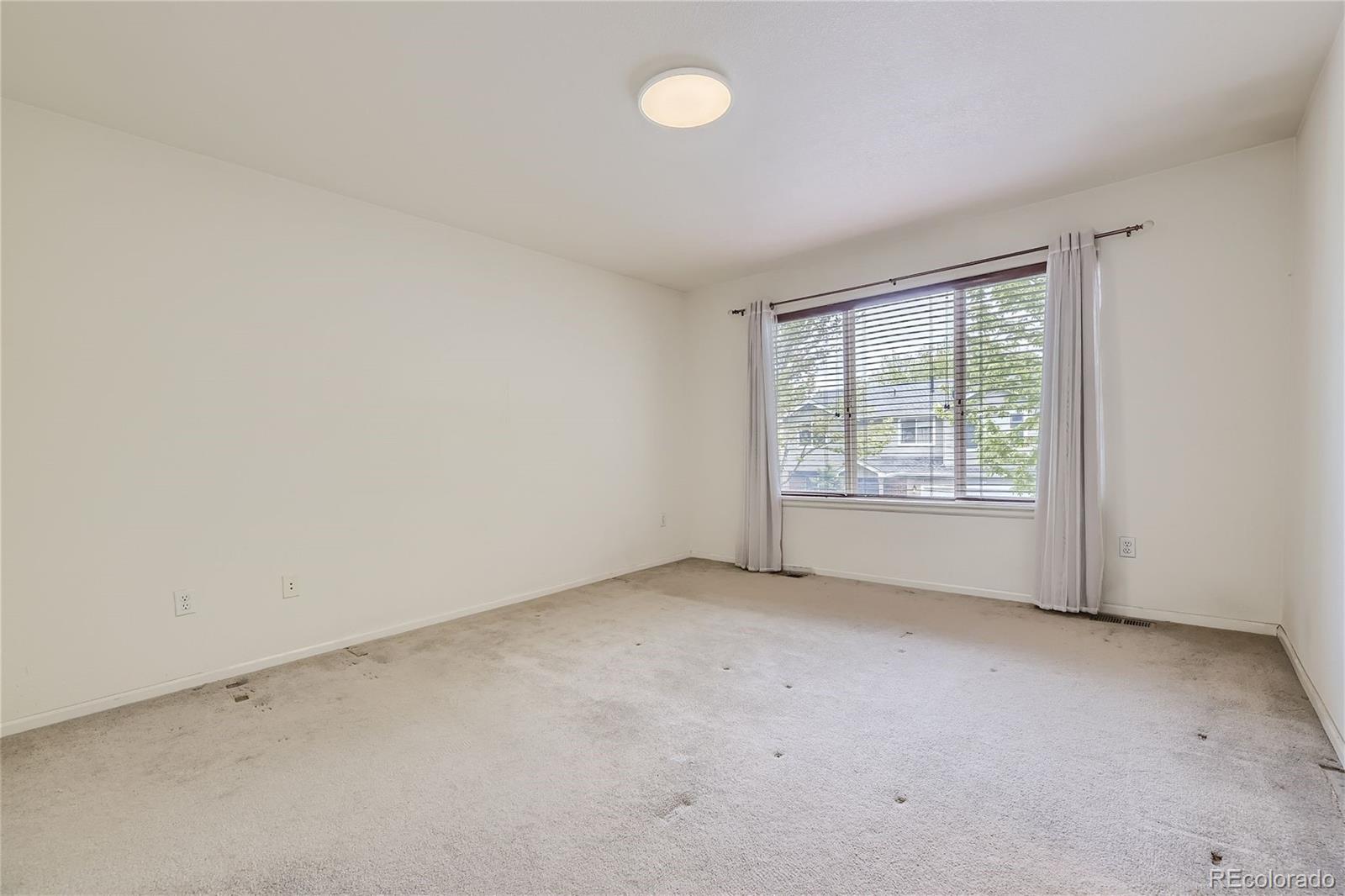 MLS Image #11 for 9538 e iowa circle,denver, Colorado