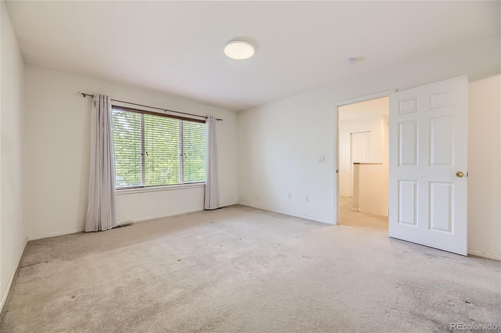 MLS Image #12 for 9538 e iowa circle,denver, Colorado