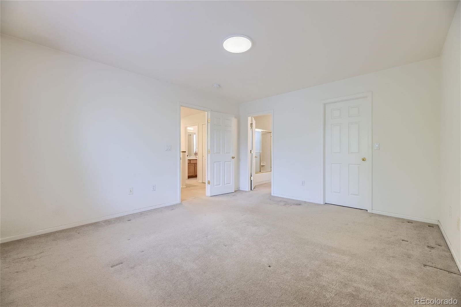 MLS Image #13 for 9538 e iowa circle,denver, Colorado