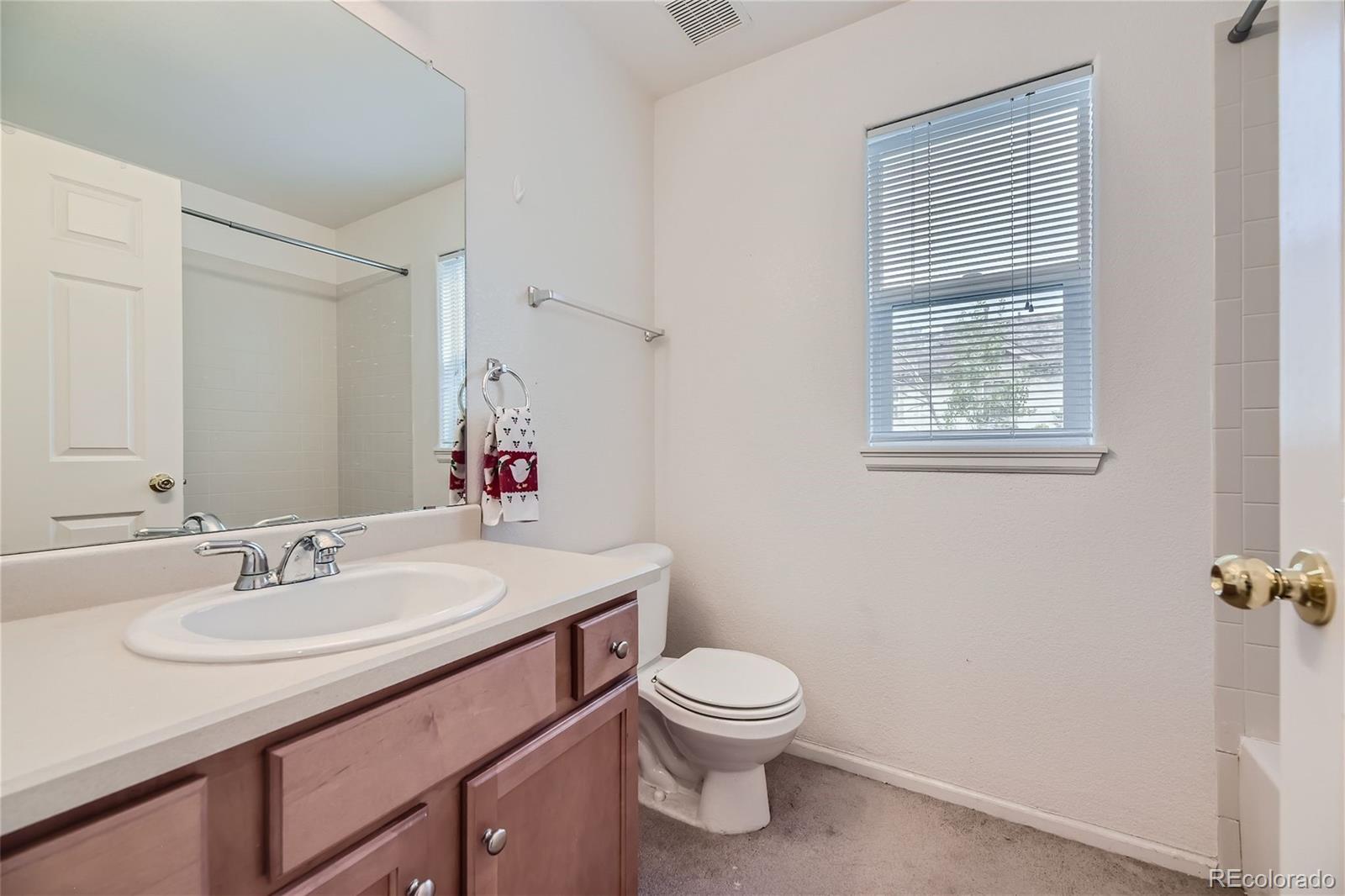 MLS Image #19 for 9538 e iowa circle,denver, Colorado