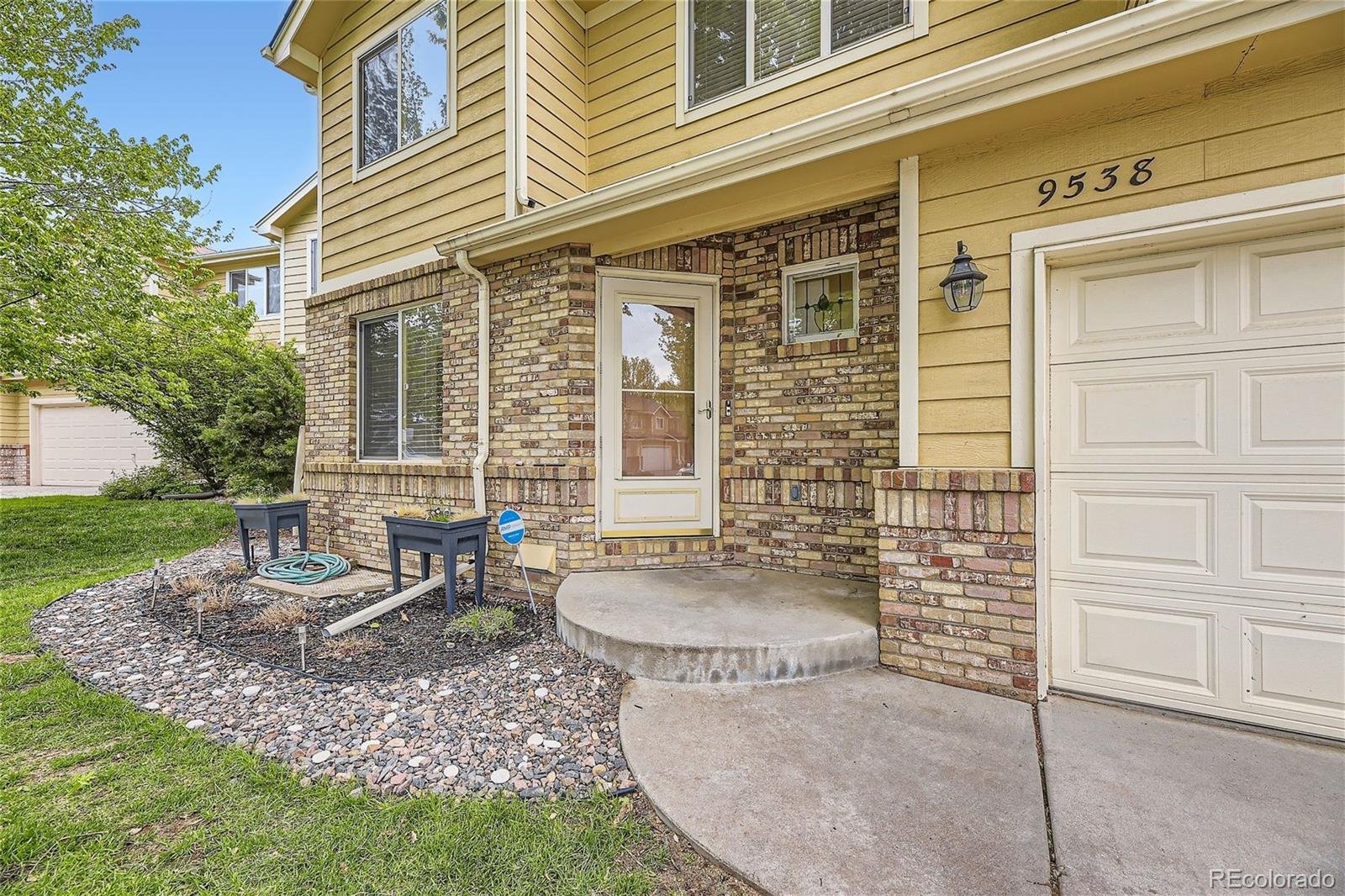 MLS Image #2 for 9538 e iowa circle,denver, Colorado