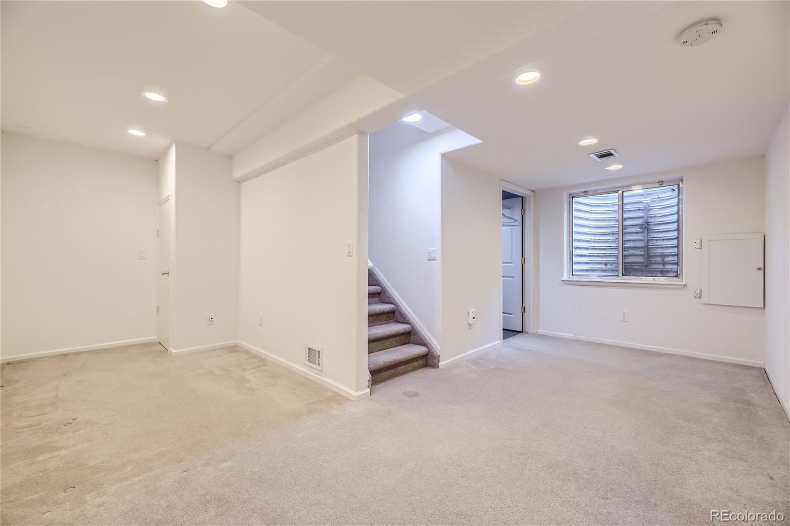 MLS Image #21 for 9538 e iowa circle,denver, Colorado