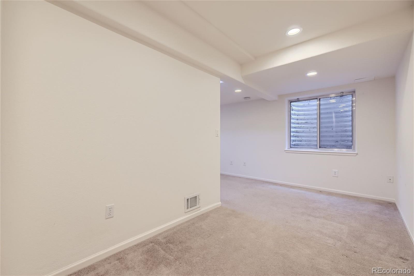 MLS Image #22 for 9538 e iowa circle,denver, Colorado