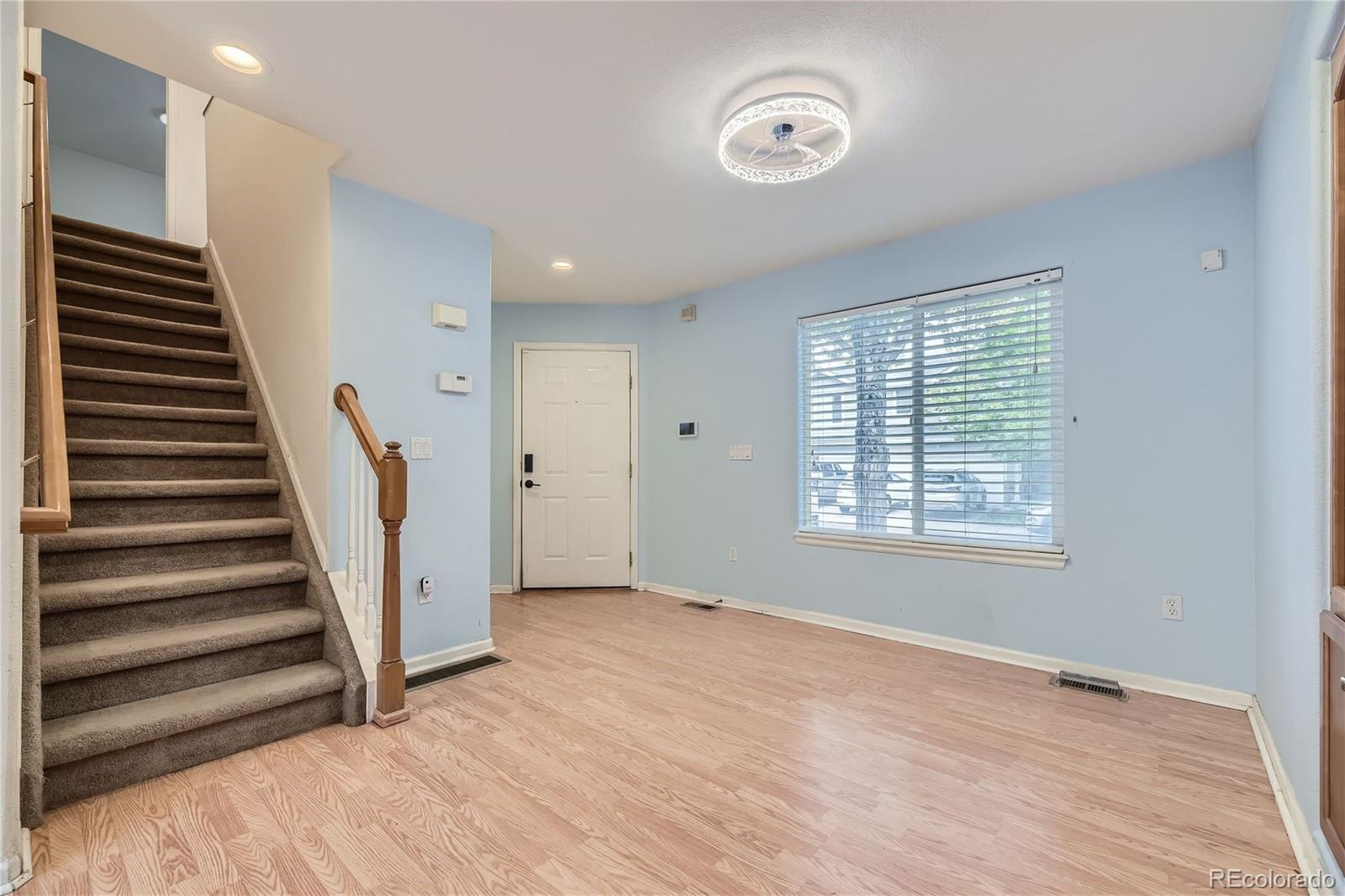 MLS Image #5 for 9538 e iowa circle,denver, Colorado