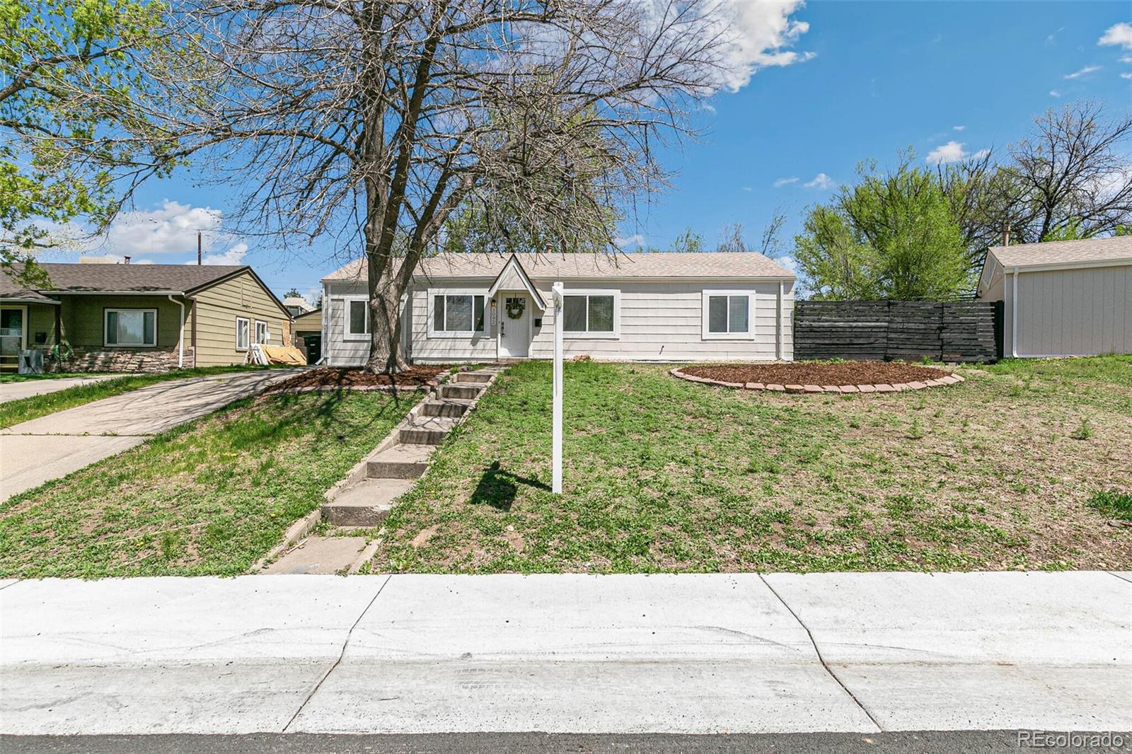 MLS Image #16 for 3092 s grape way,denver, Colorado