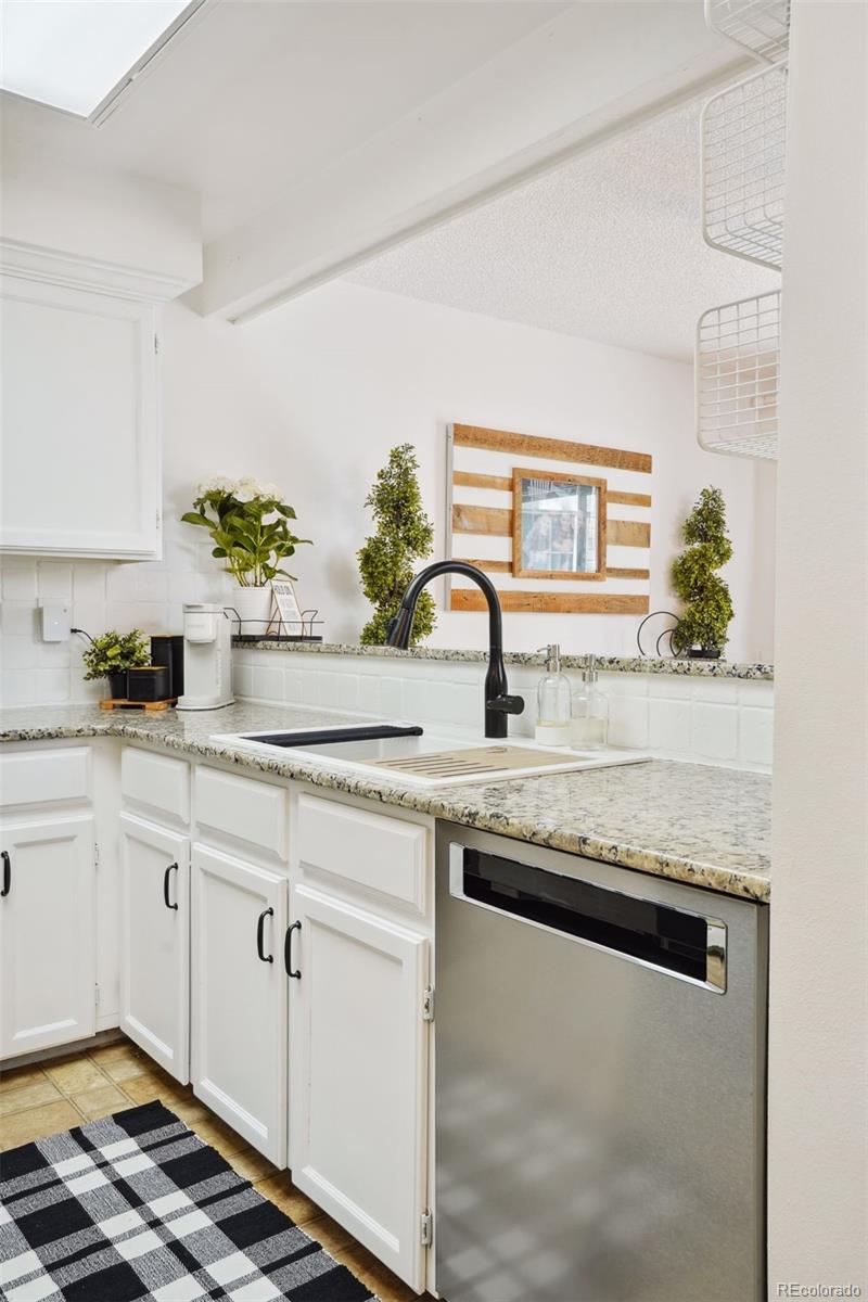 MLS Image #15 for 2842 w long drive,littleton, Colorado