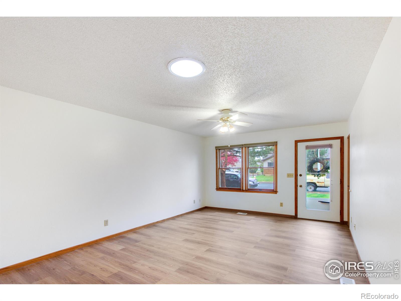 MLS Image #4 for 4240  pin oak drive,loveland, Colorado