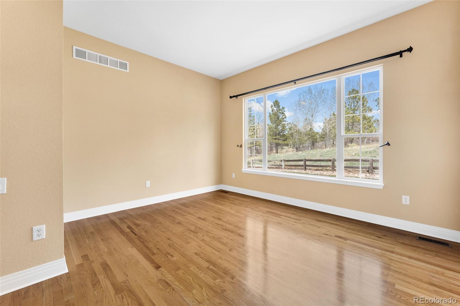 MLS Image #16 for 24572 e easter place,aurora, Colorado