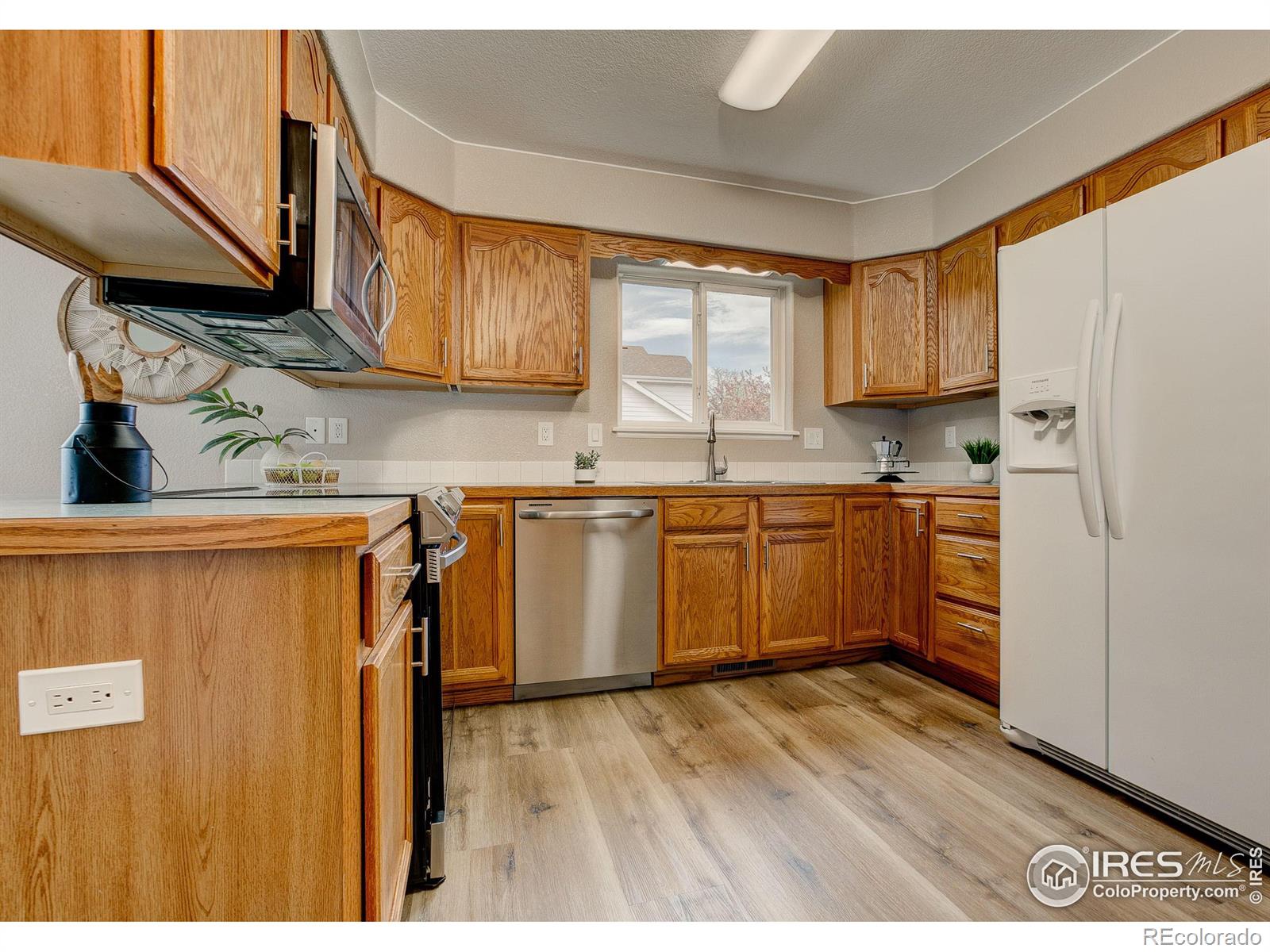 MLS Image #13 for 1315  taft court,loveland, Colorado