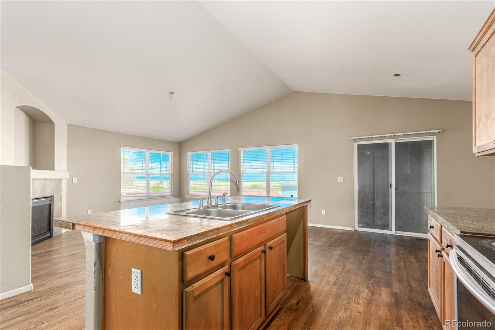 MLS Image #10 for 23965 e wagon trail avenue,aurora, Colorado