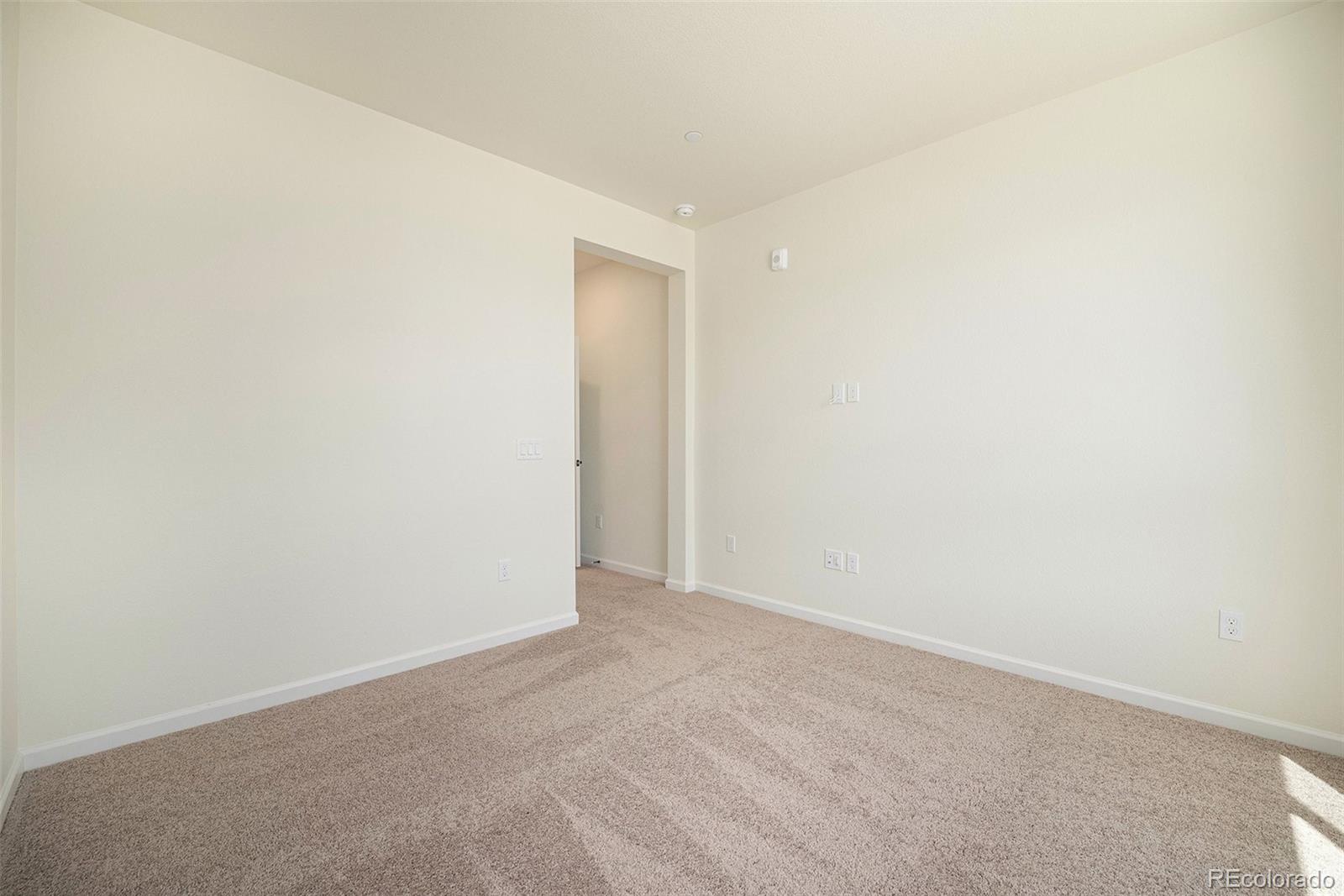 MLS Image #6 for 6153 n ceylon street,denver, Colorado