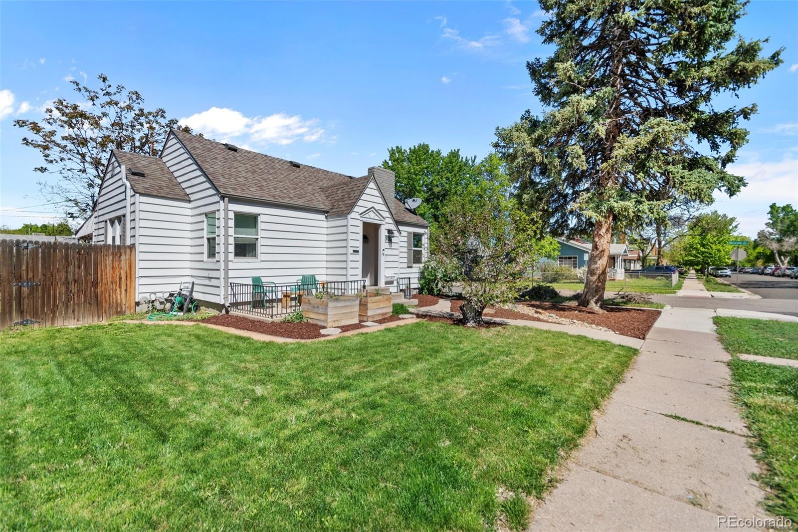 MLS Image #3 for 3001 s lincoln street,englewood, Colorado