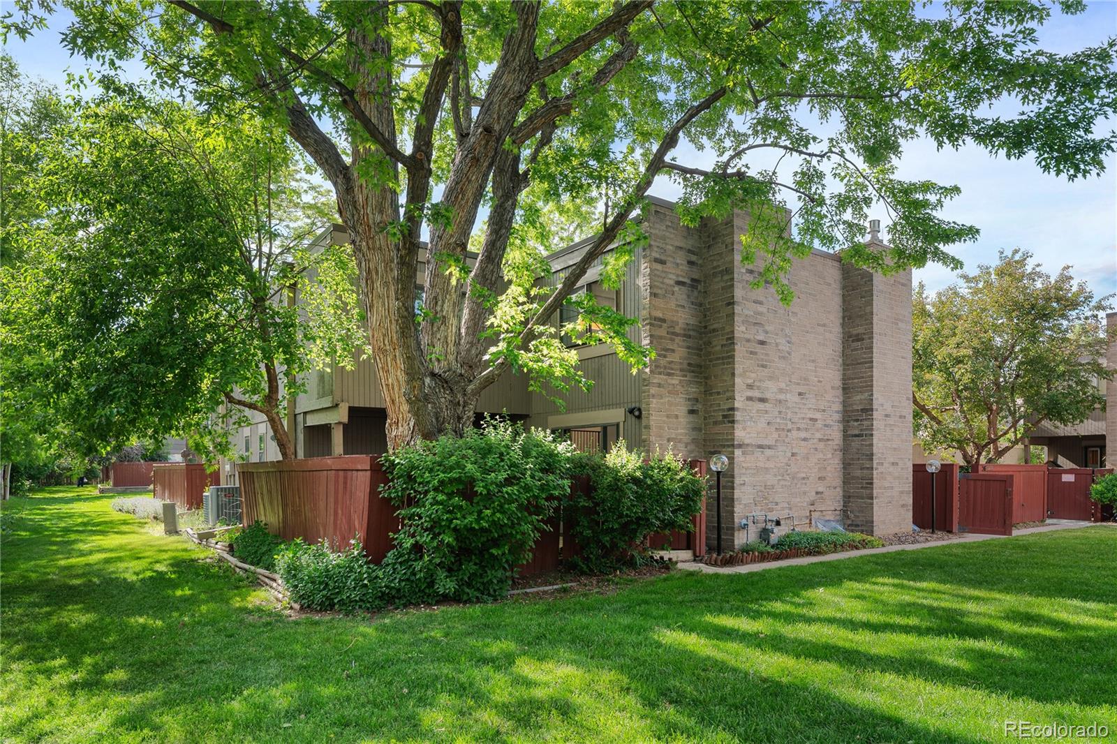 MLS Image #0 for 1217 s yosemite way,denver, Colorado