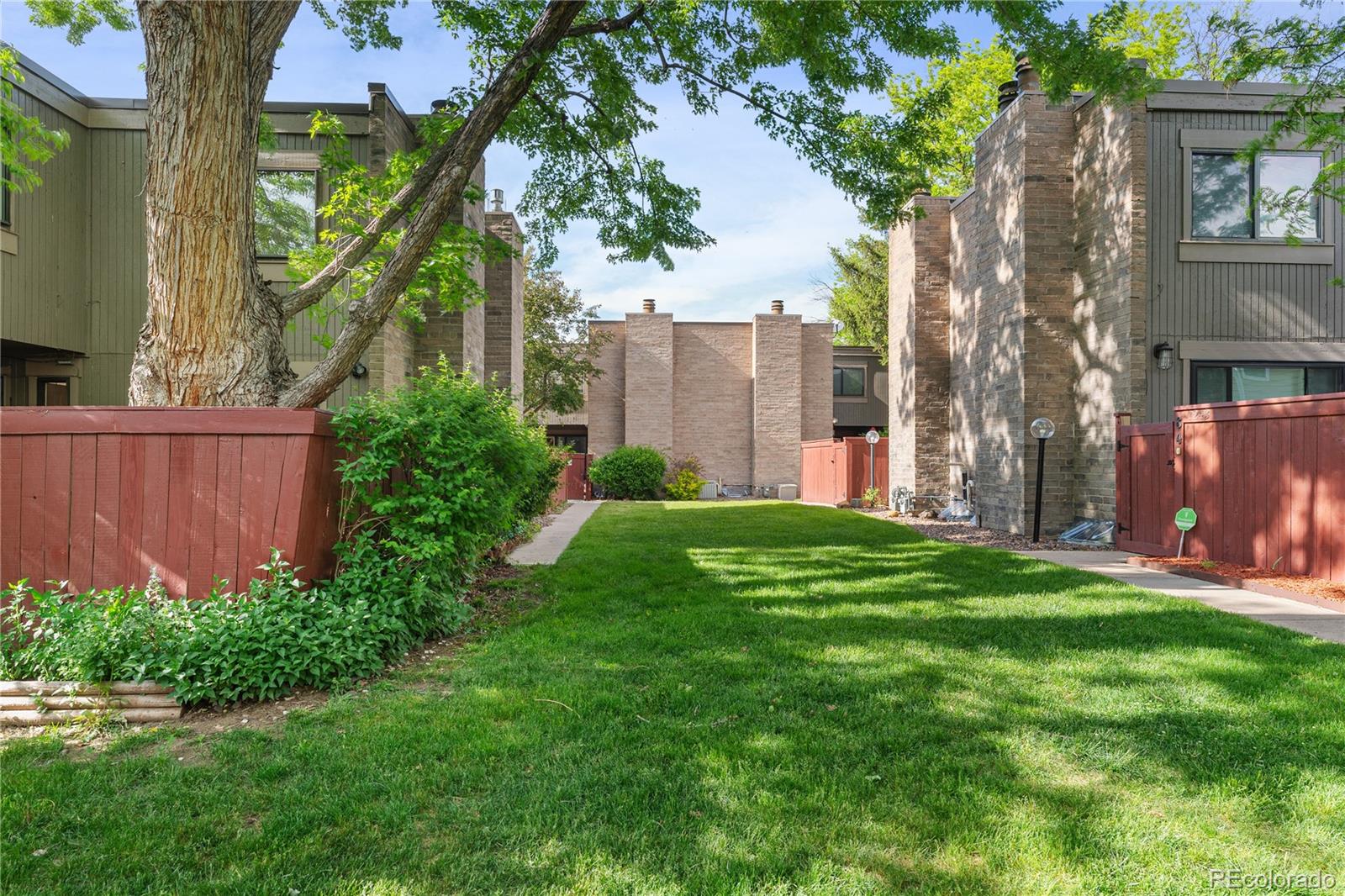 MLS Image #43 for 1217 s yosemite way,denver, Colorado