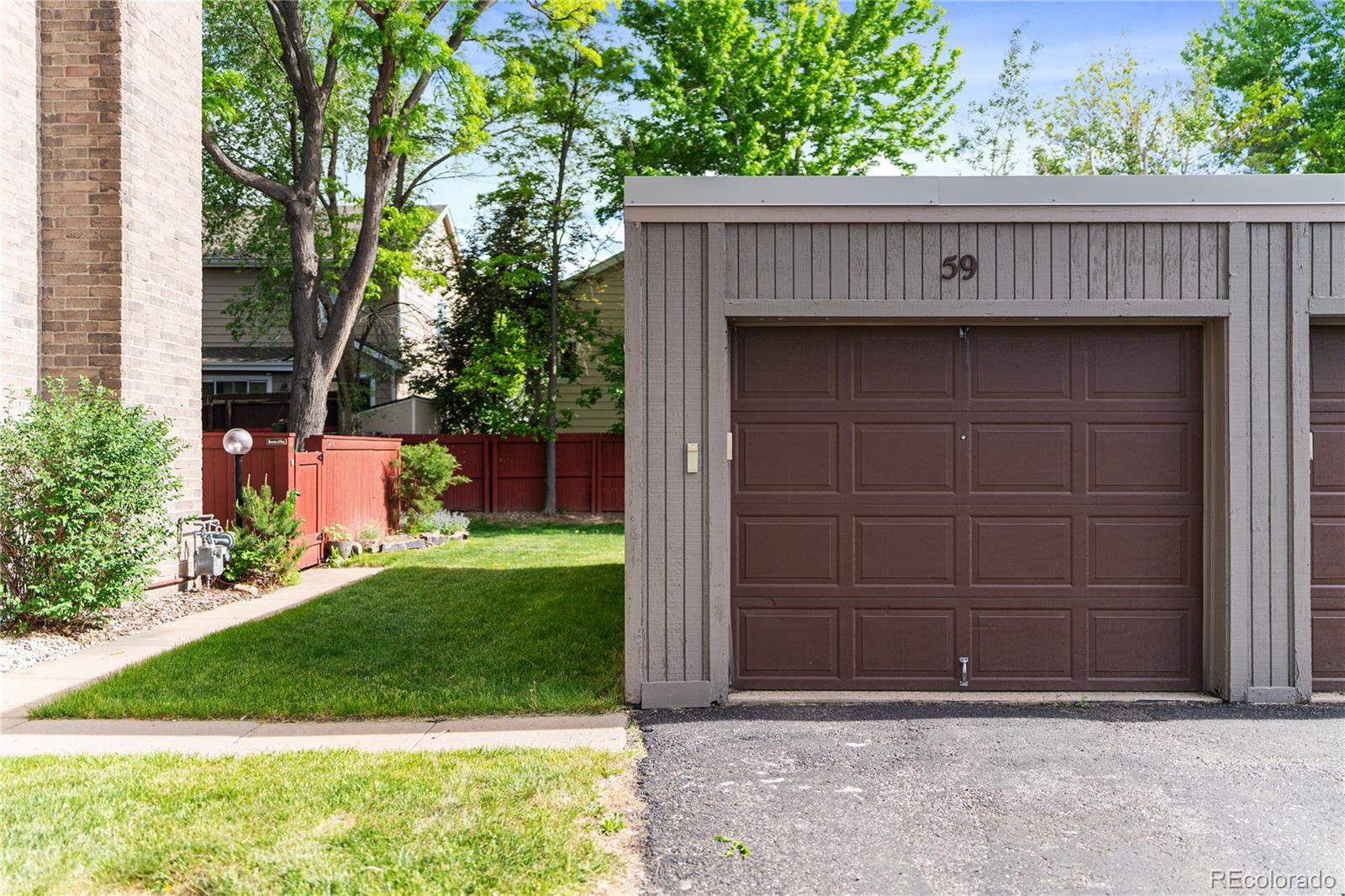 MLS Image #44 for 1217 s yosemite way,denver, Colorado