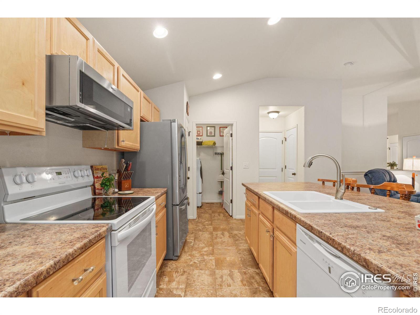 MLS Image #13 for 218  castle drive,severance, Colorado