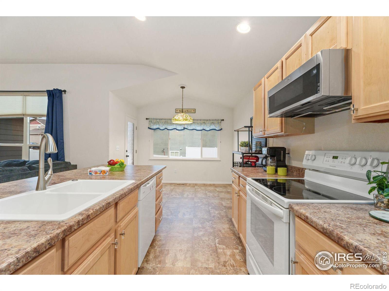 MLS Image #17 for 218  castle drive,severance, Colorado