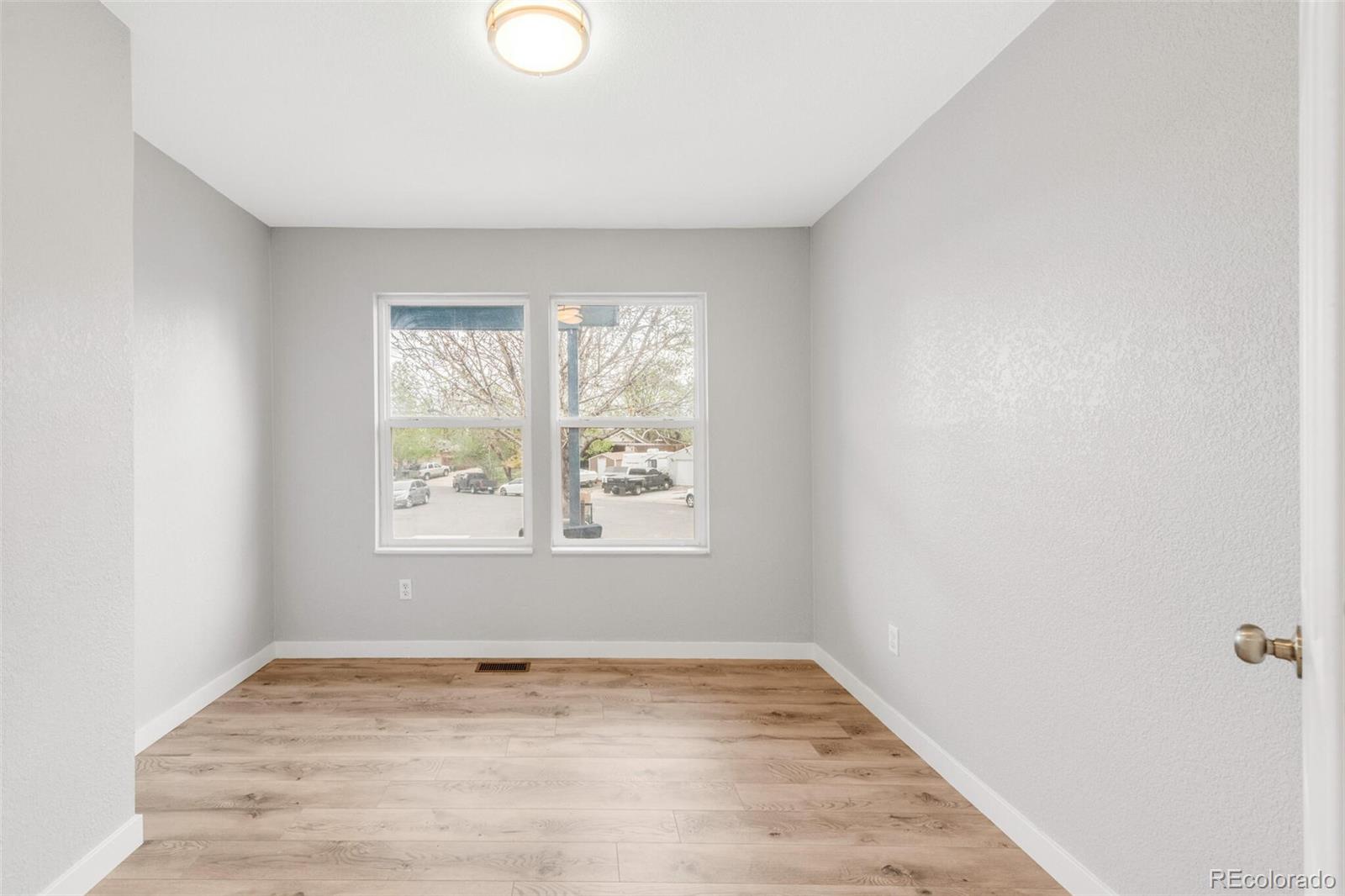 MLS Image #12 for 14354 e 24th avenue,aurora, Colorado