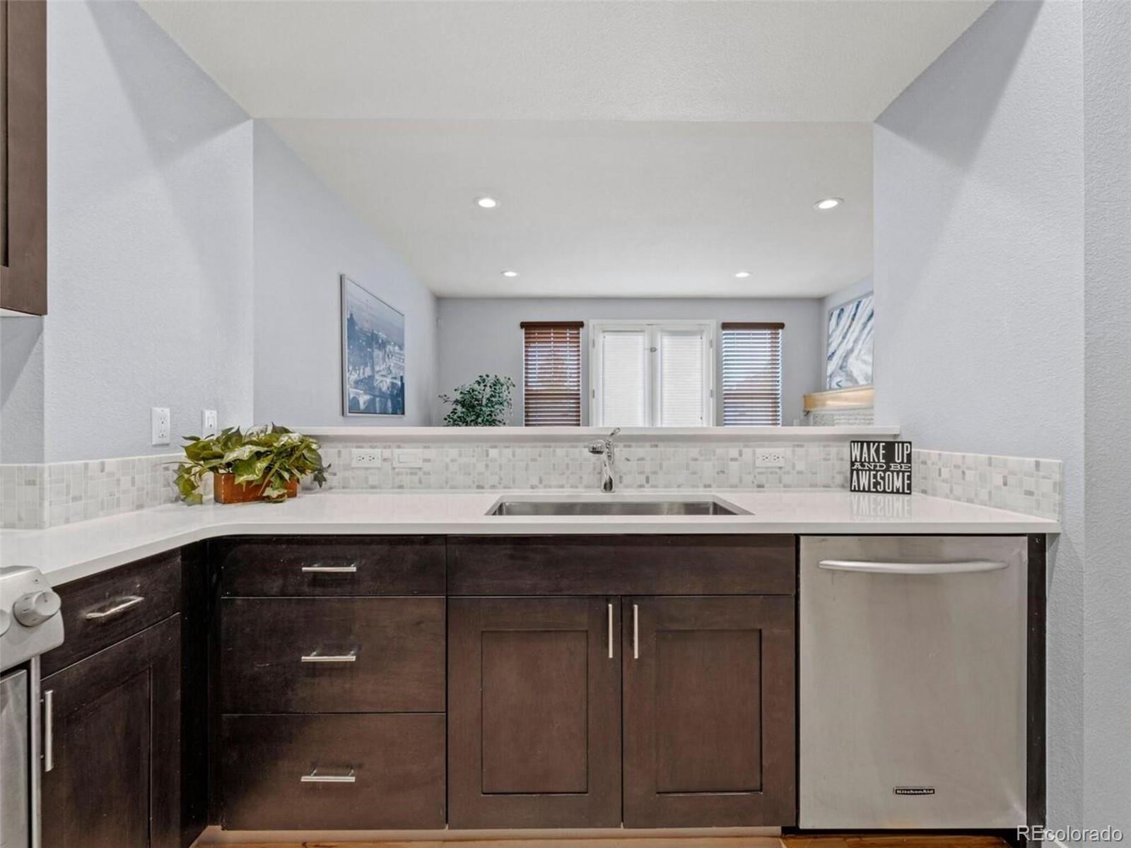 MLS Image #5 for 29 s harrison street ,denver, Colorado