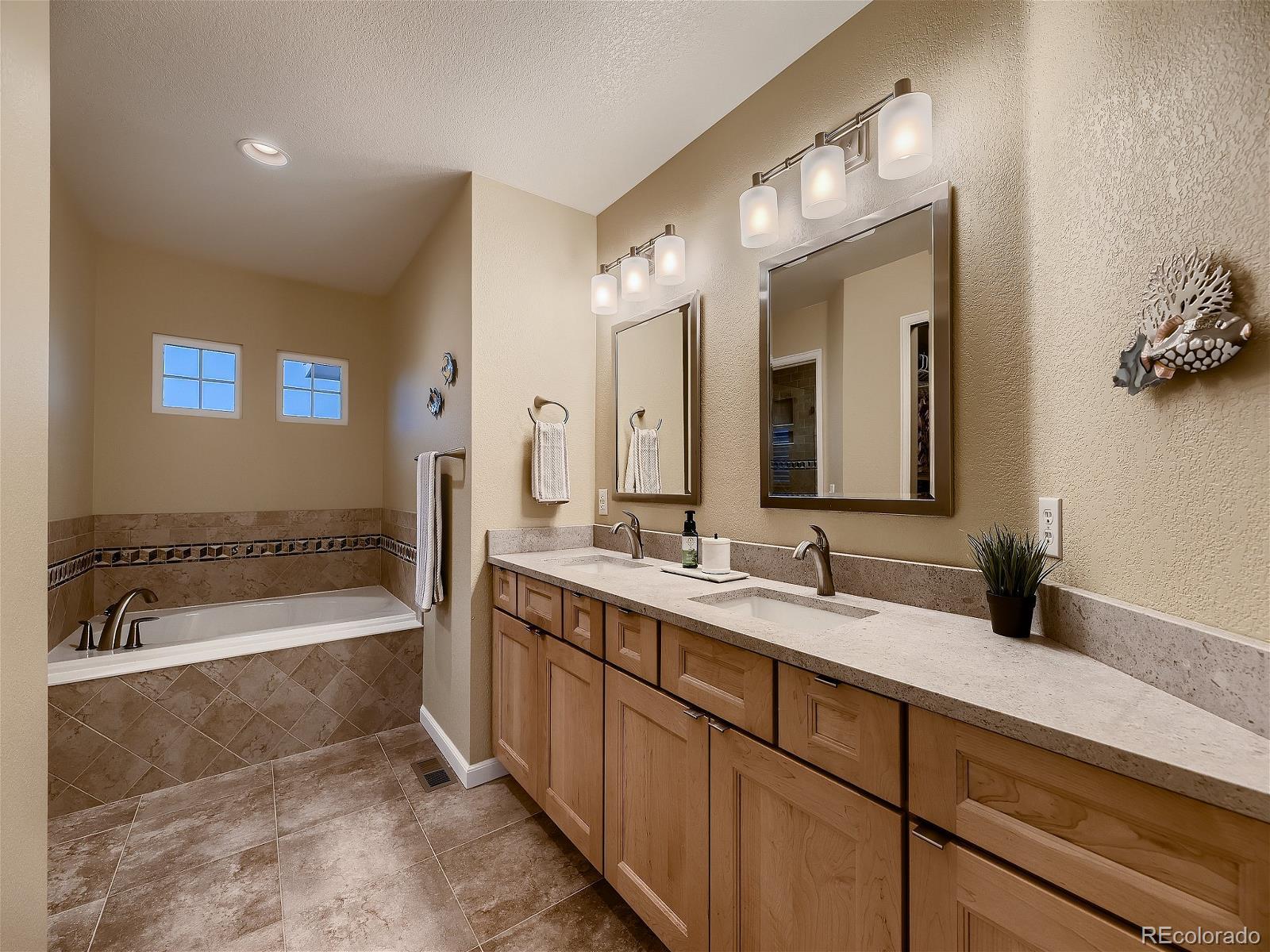 MLS Image #24 for 6301 s killarney street,centennial, Colorado