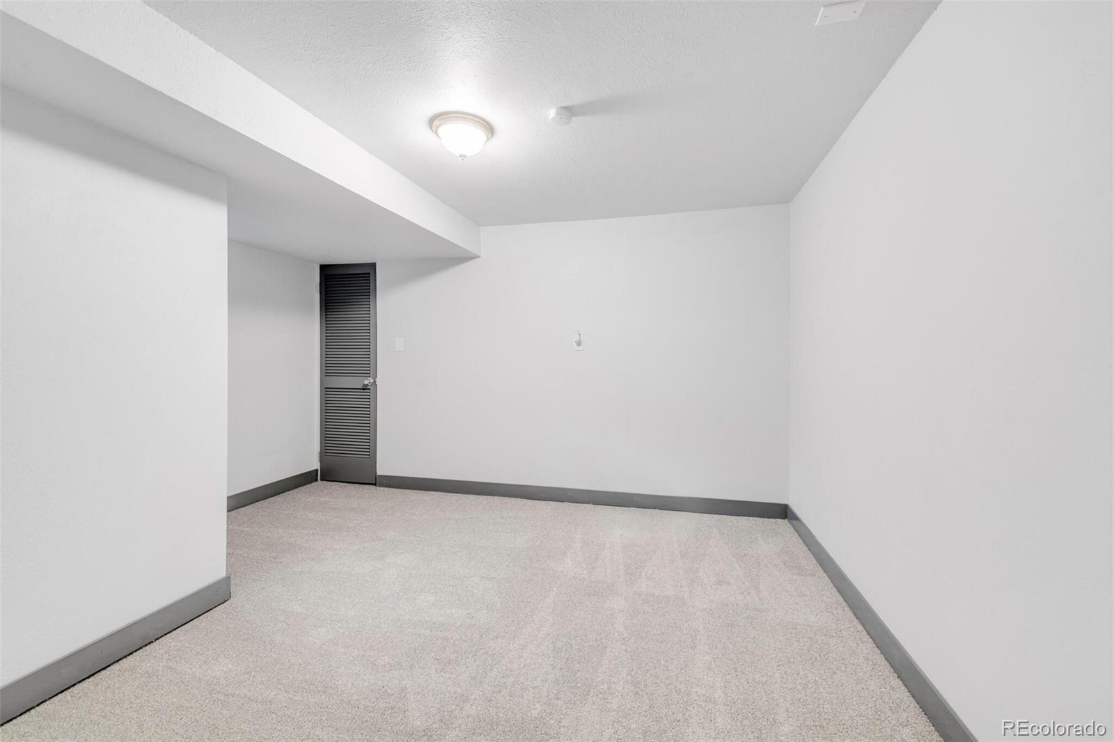 MLS Image #38 for 2877 s jay street,denver, Colorado