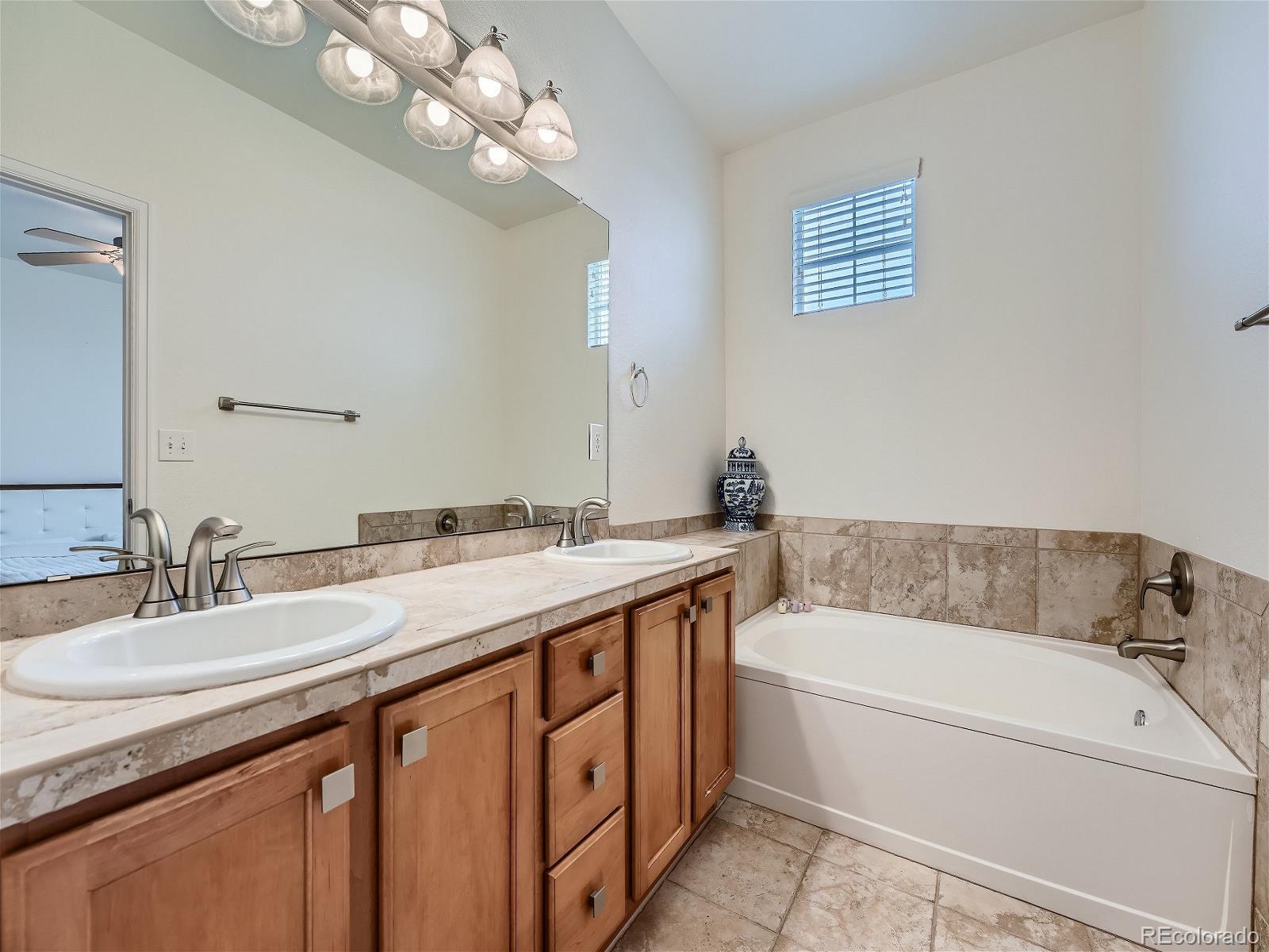 MLS Image #18 for 16087 e geddes lane 120,aurora, Colorado