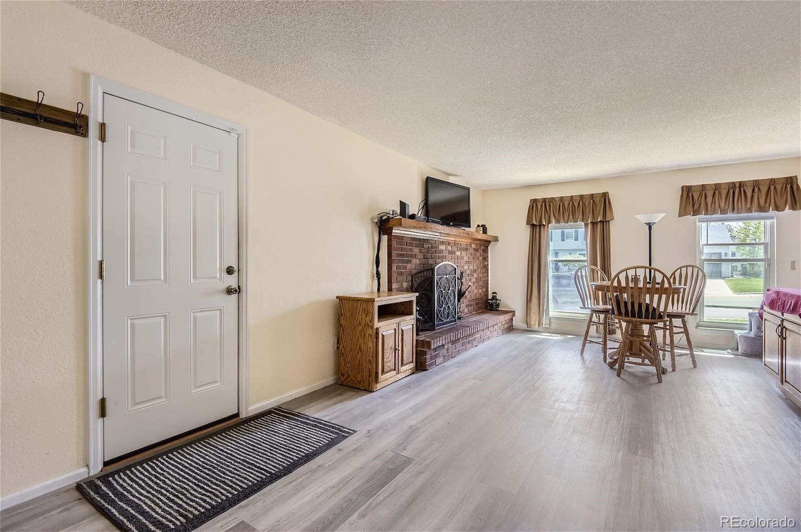 MLS Image #3 for 2355 s dawson way,aurora, Colorado