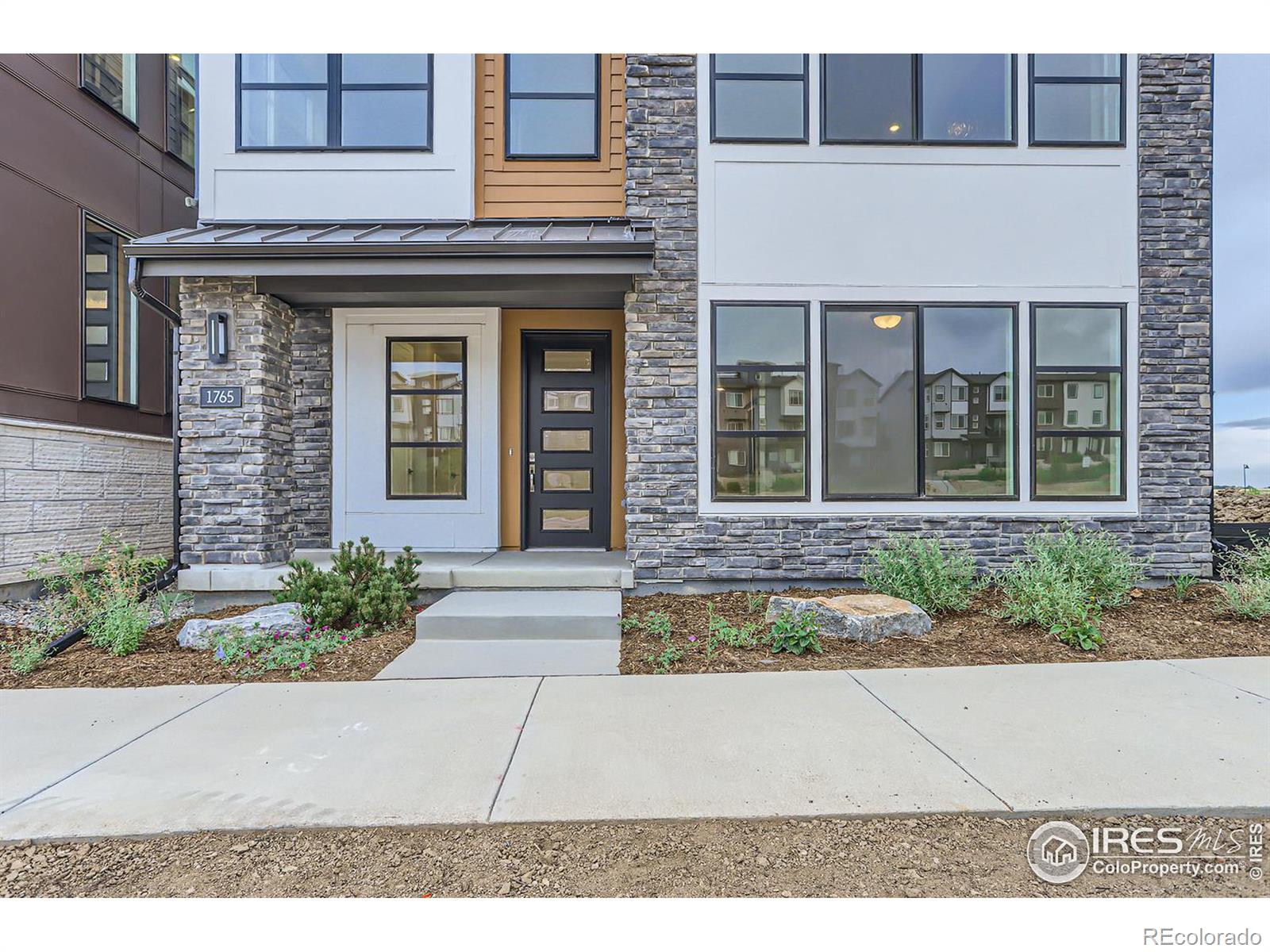 MLS Image #16 for 1765  peak loop,broomfield, Colorado