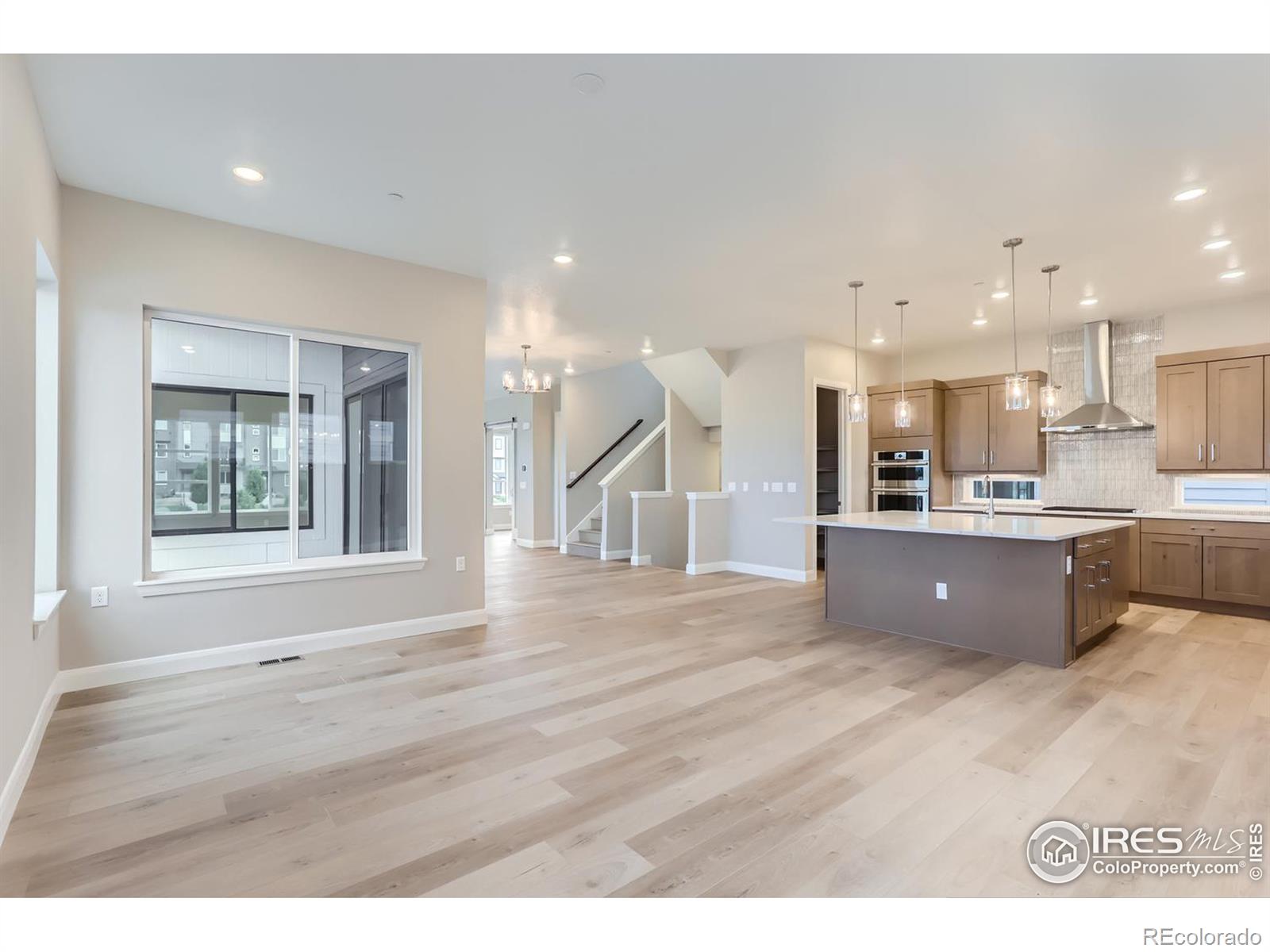 MLS Image #19 for 1765  peak loop,broomfield, Colorado